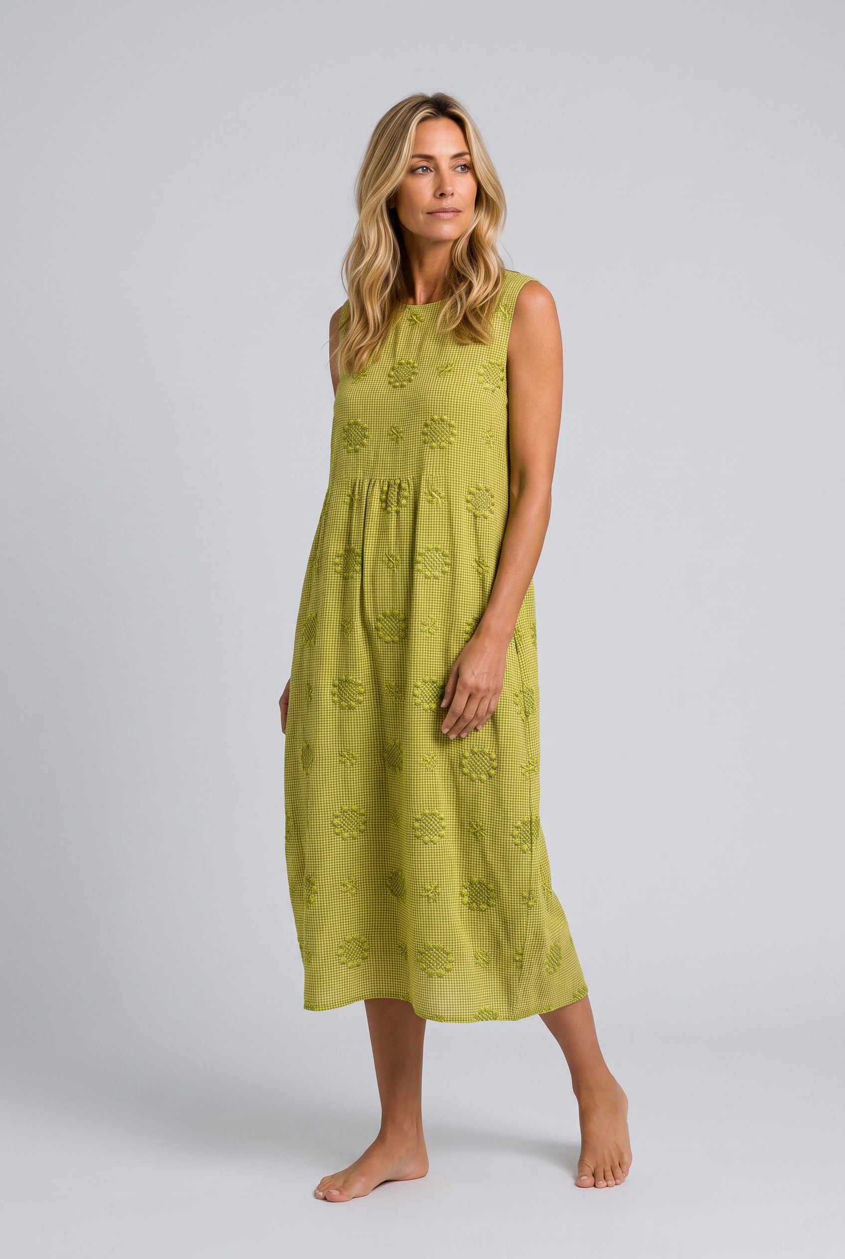 Pia | Sleeveless Round Neck Midi Dress