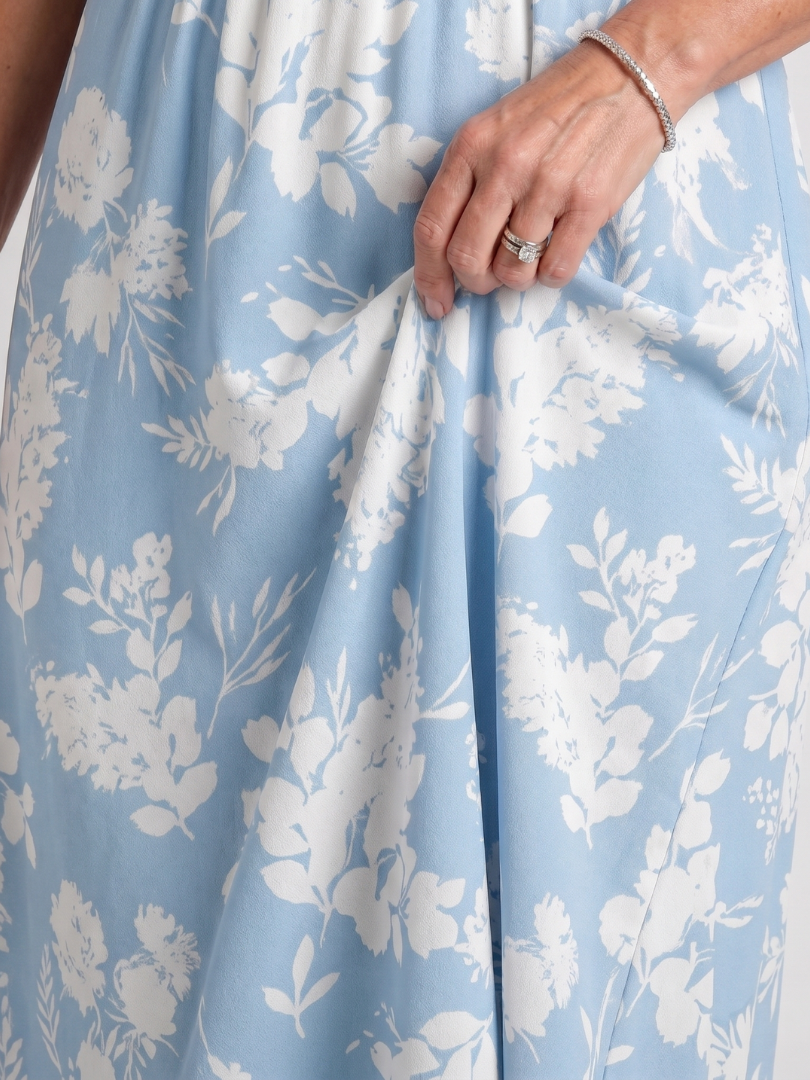Jimena | Floral Print Short Sleeve V-Neck Midi Dress