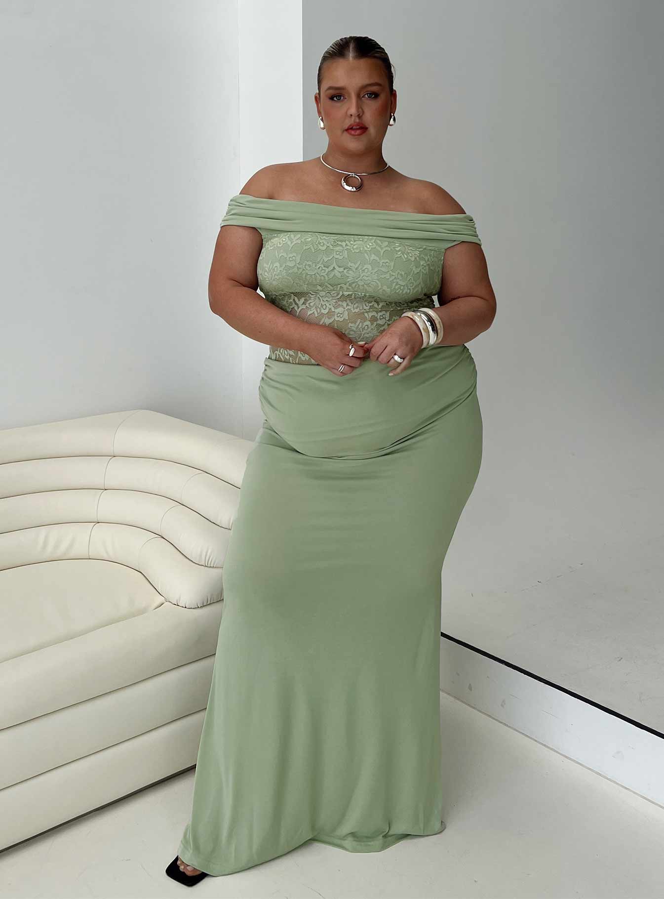 Gwendolen | Off-Shoulder Ruched Lace Maxi Dress