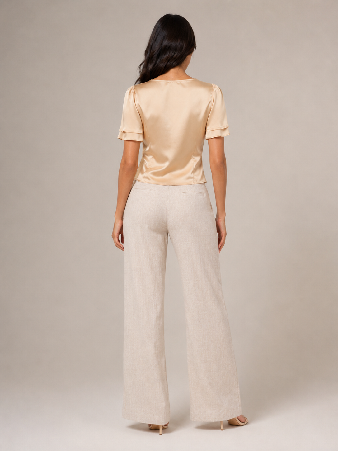 Isabela | Slim Fit Lace Detail Short Sleeve Top
