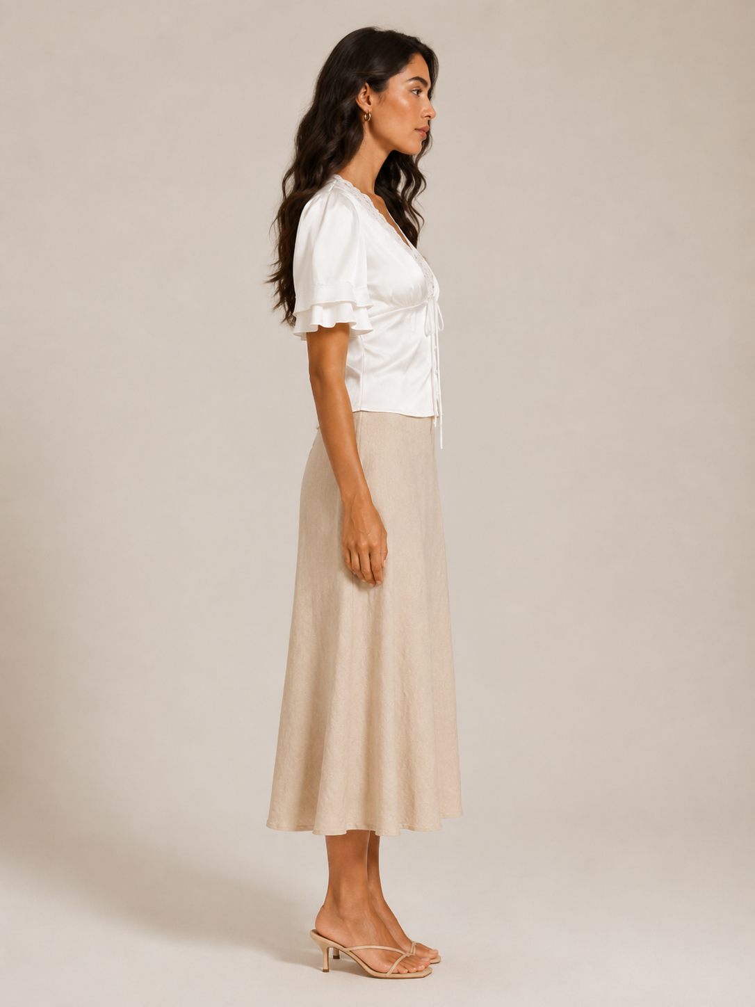 Isabela | Slim Fit Lace Detail Short Sleeve Top