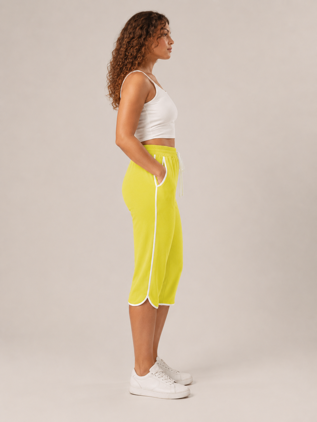 Kennedy | Contrast-Trim Capri Active Pants