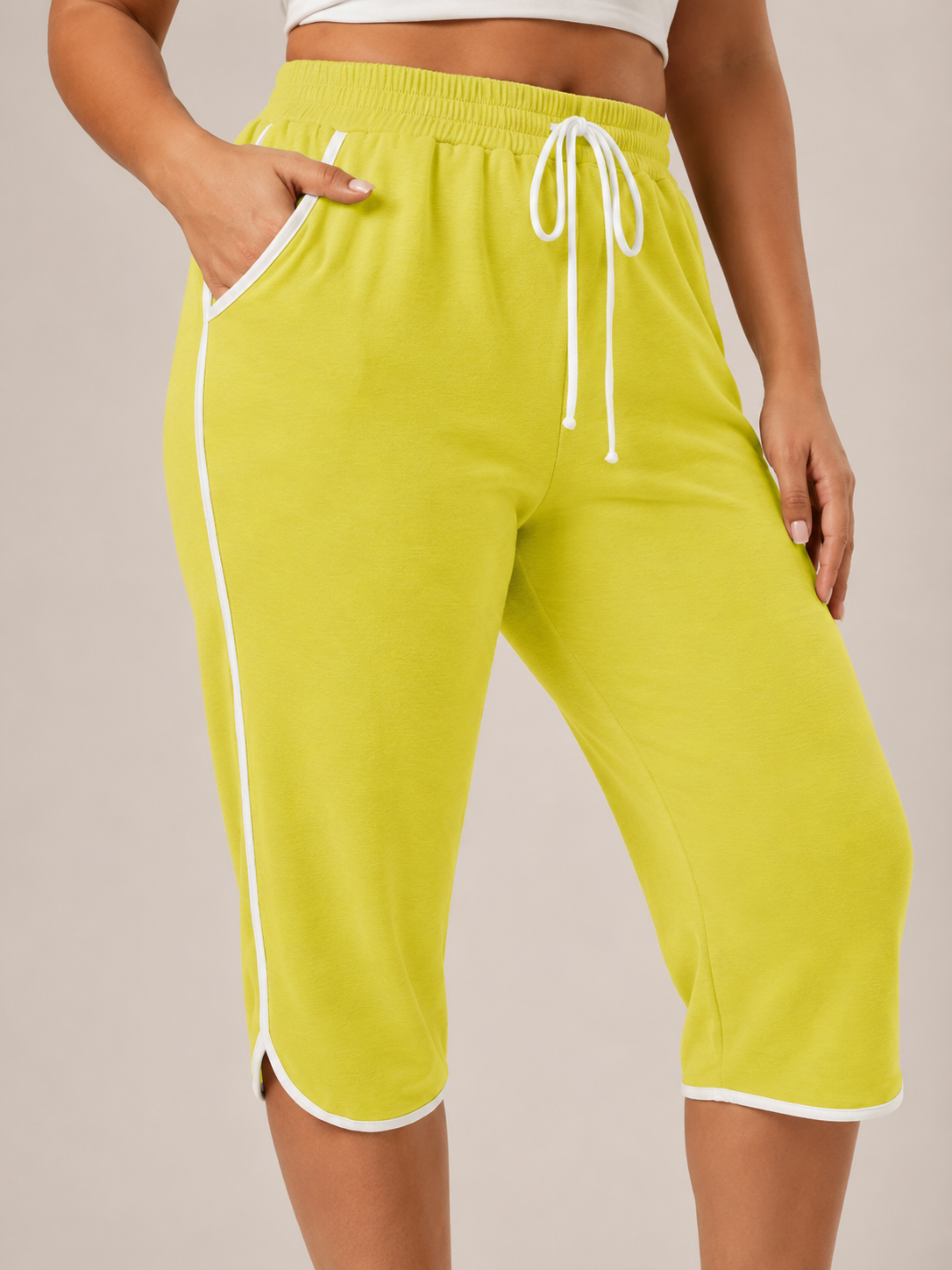 Kennedy | Contrast-Trim Capri Active Pants