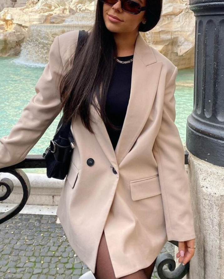 Yara | Double-Breasted Structured Blazer