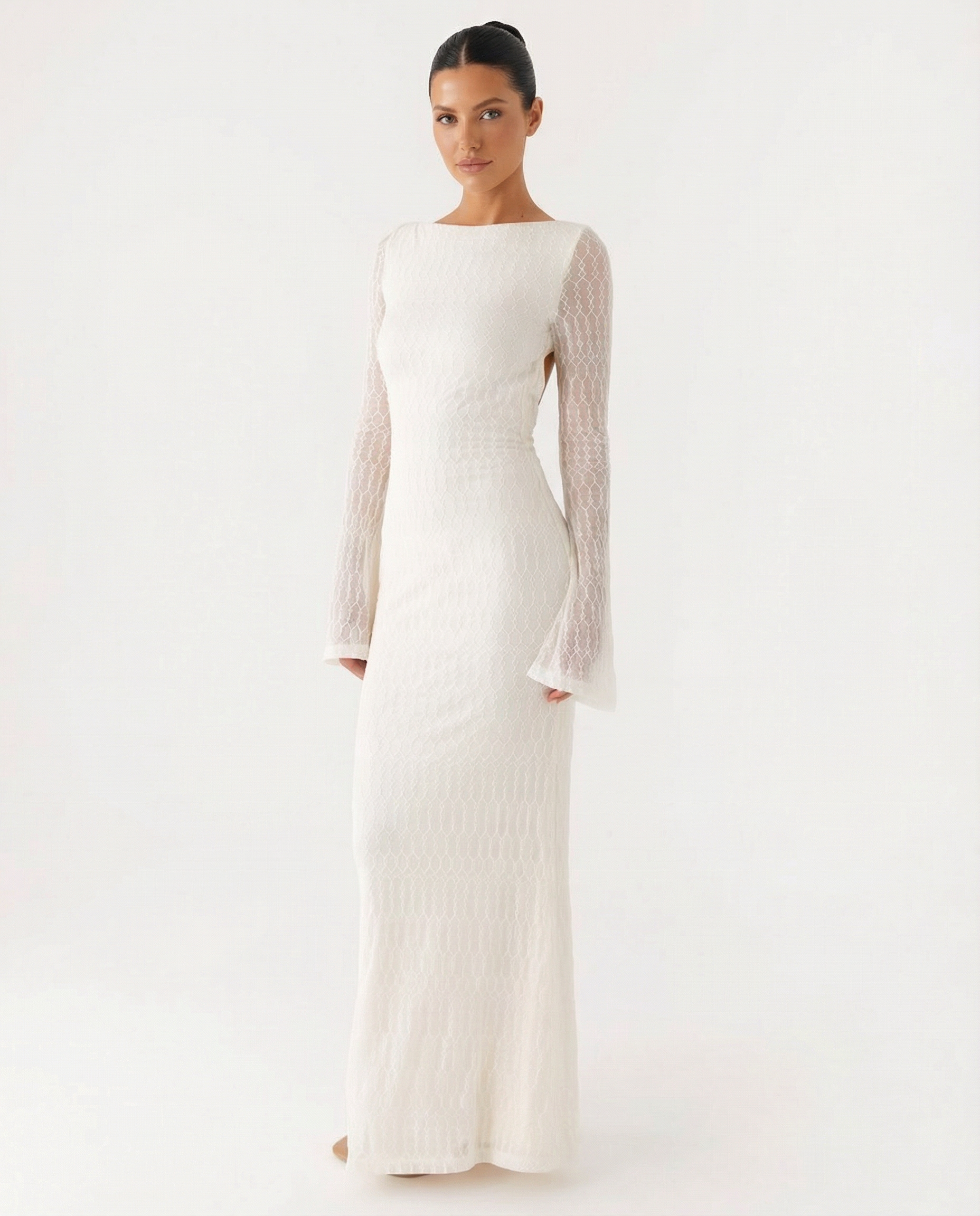 Jodie | Maxi Dress with Long Sleeves and Open Back