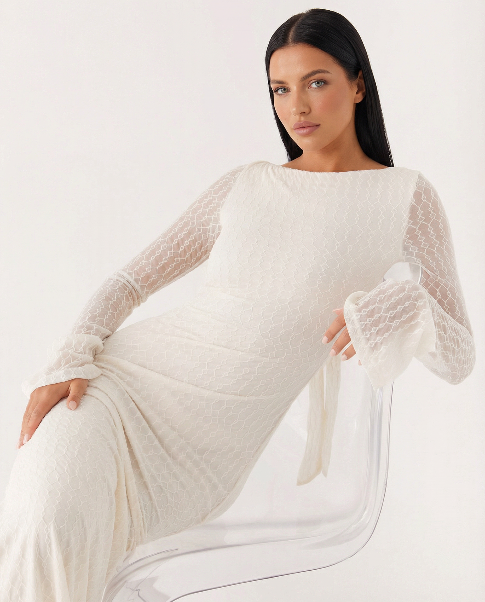 Jodie | Maxi Dress with Long Sleeves and Open Back