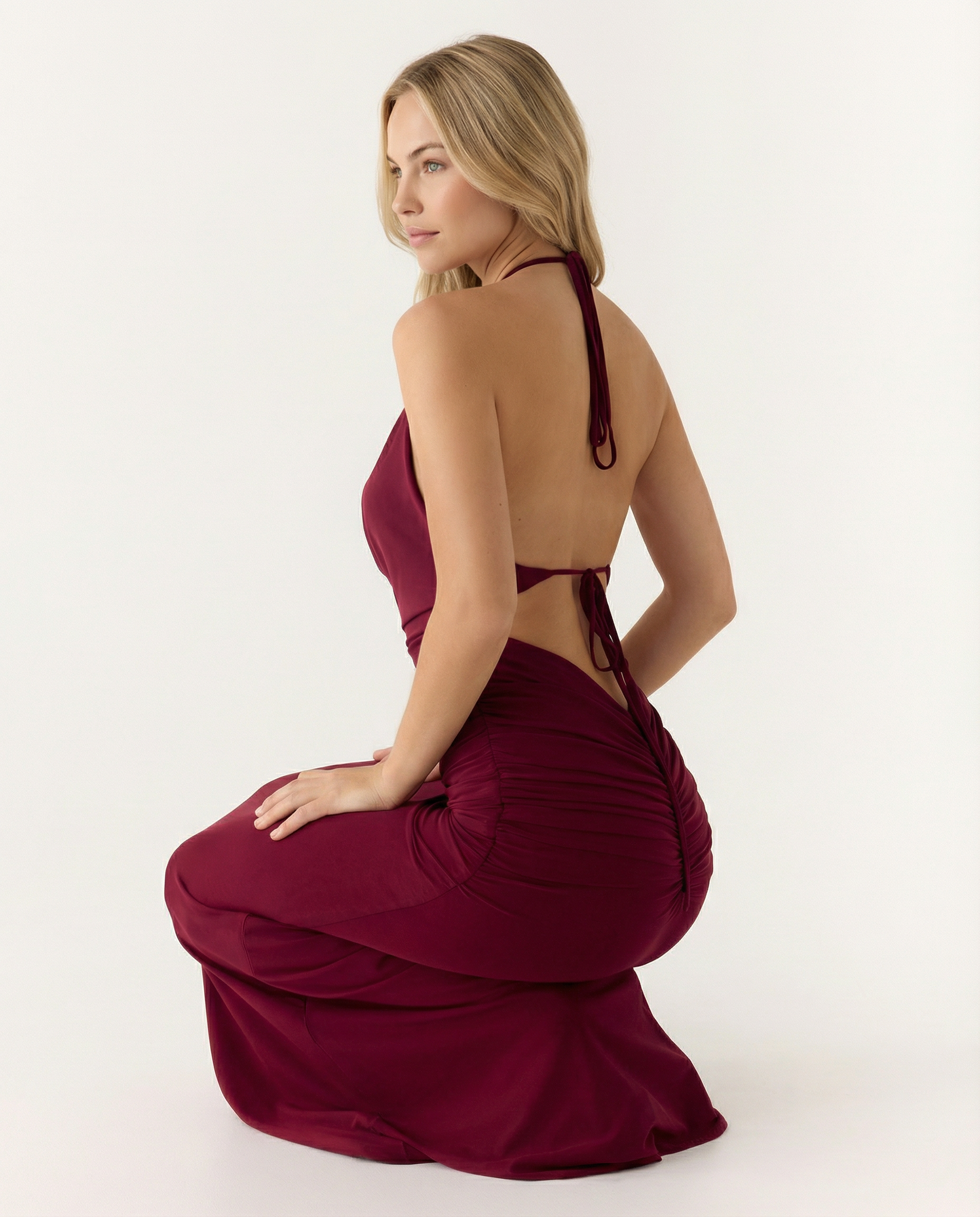 Lynette | Maxi Dress with Halter Neck and Ruched Waist