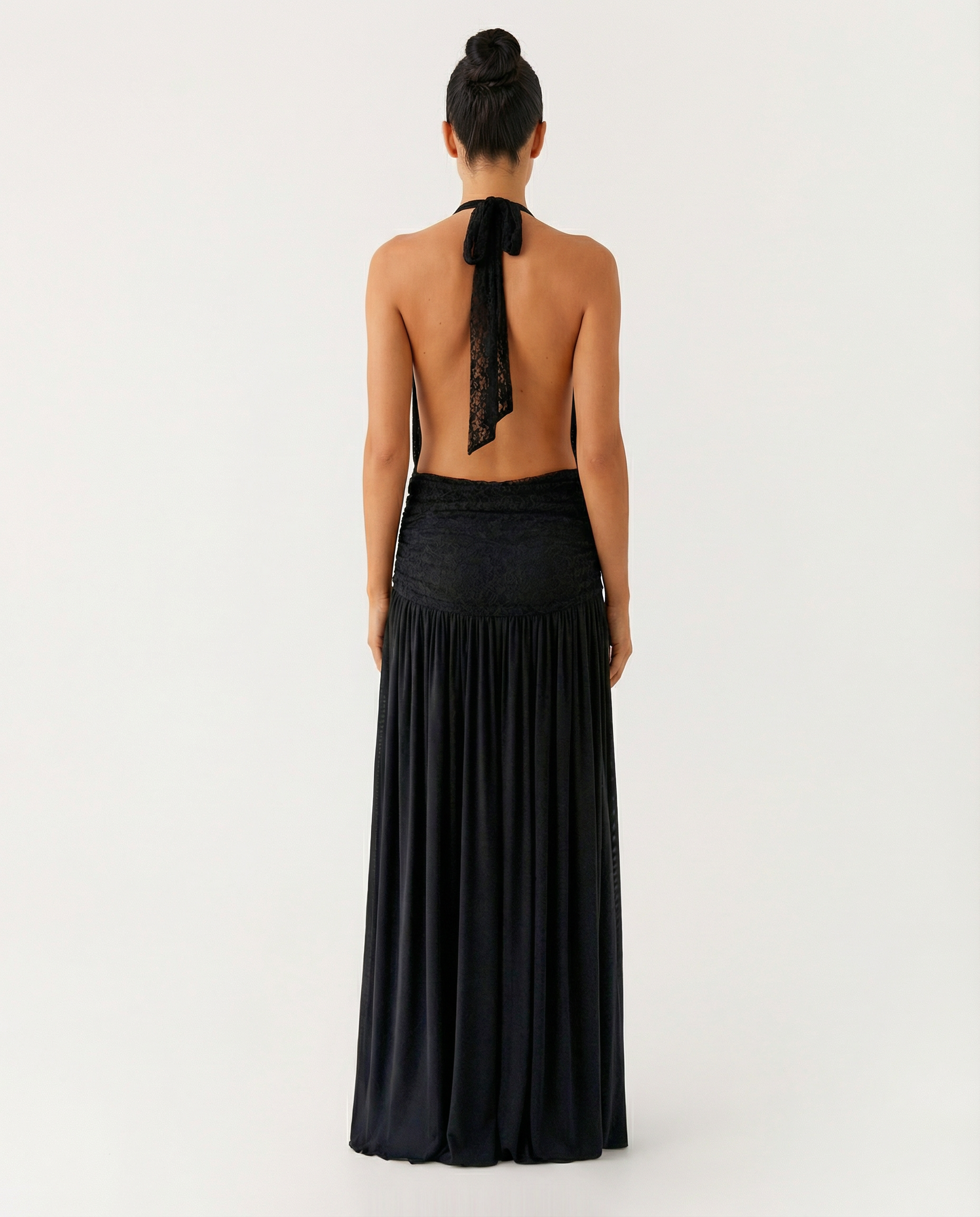Ofelia | Halter Neck Maxi Dress with Ruched Waist