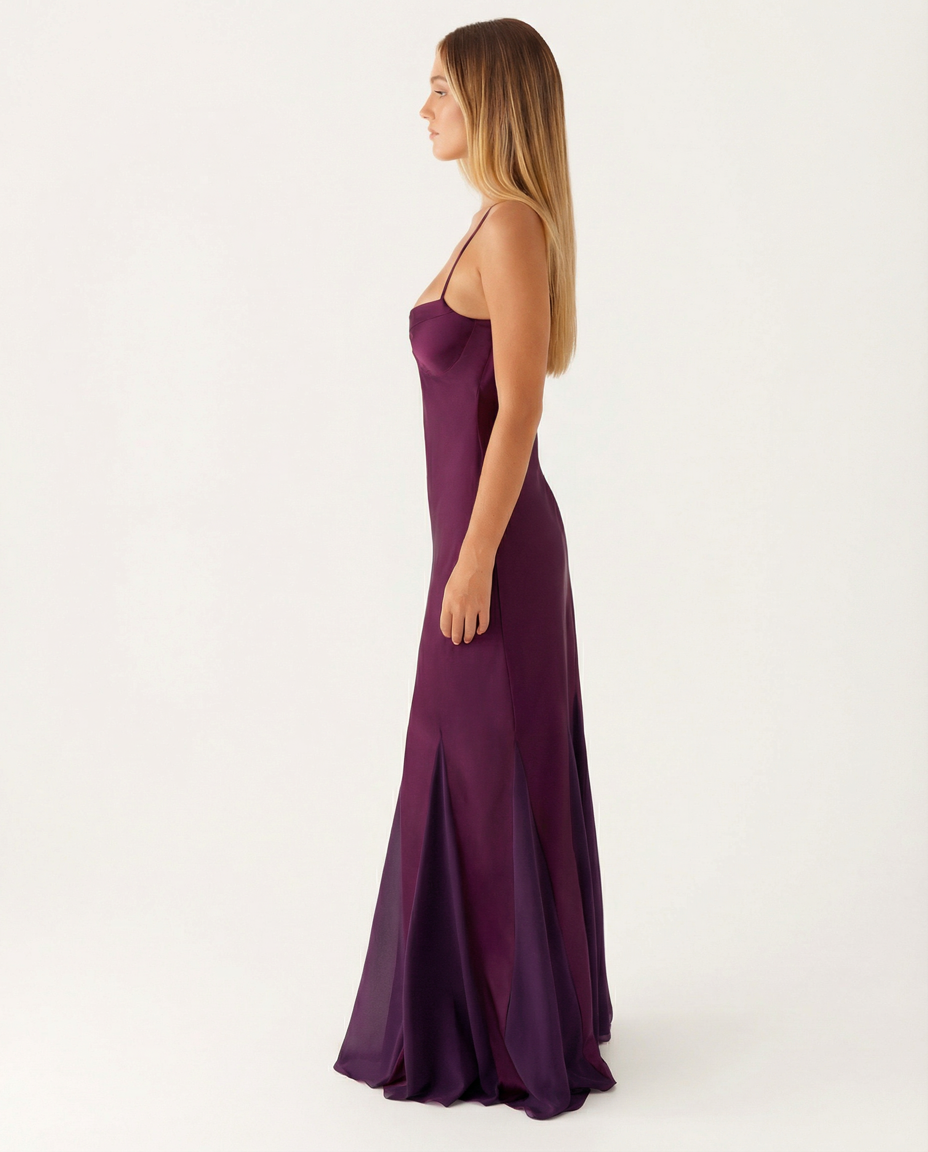Leona | Maxi Dress with Cut-Out Bust and Open Back