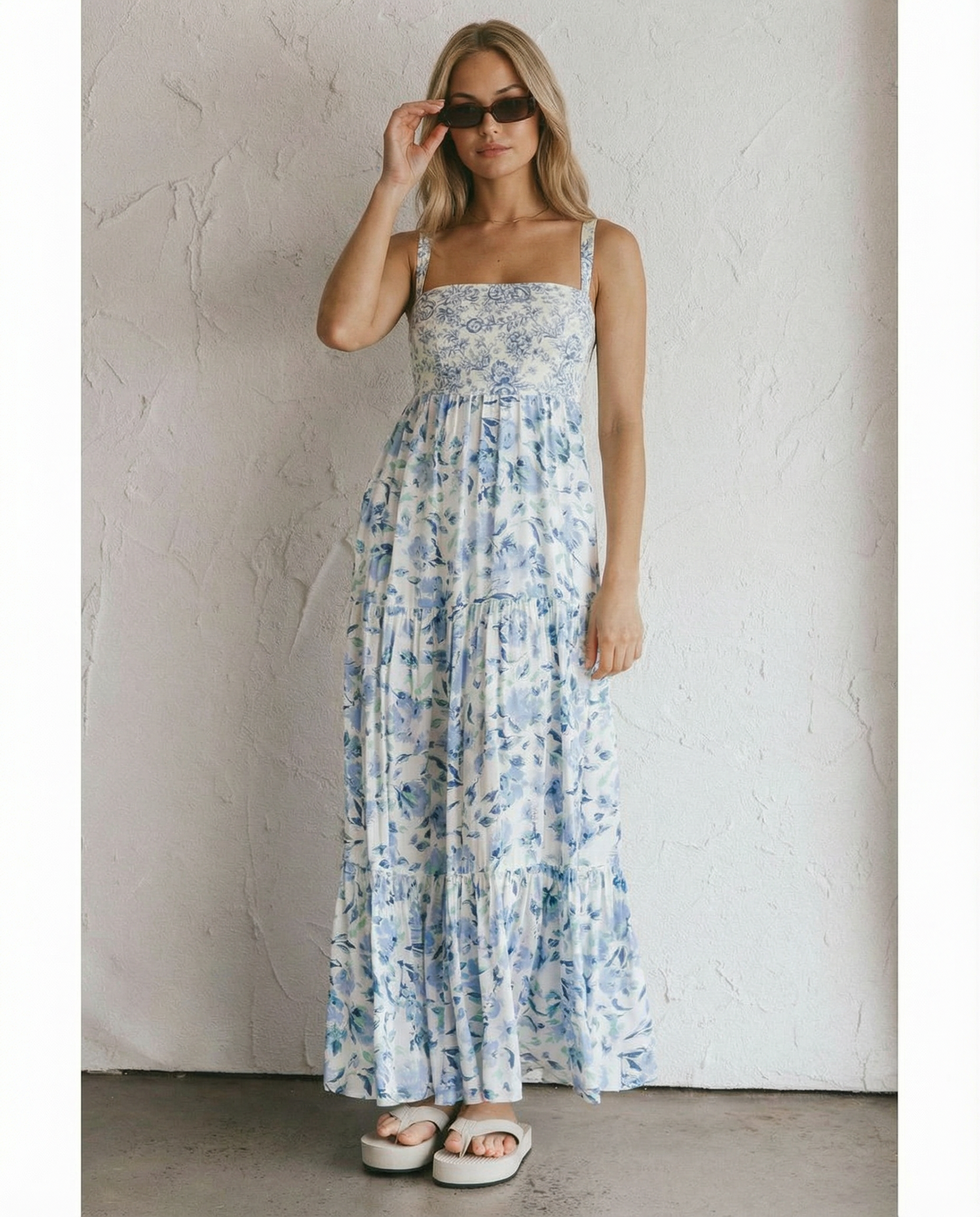 Mariska | Floral Halter Neck Maxi Dress