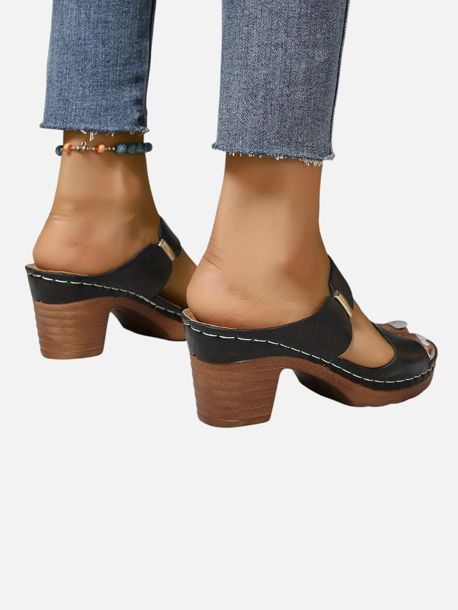 Salma | Quilted Block Heel Sandals with Cushioned Footbed