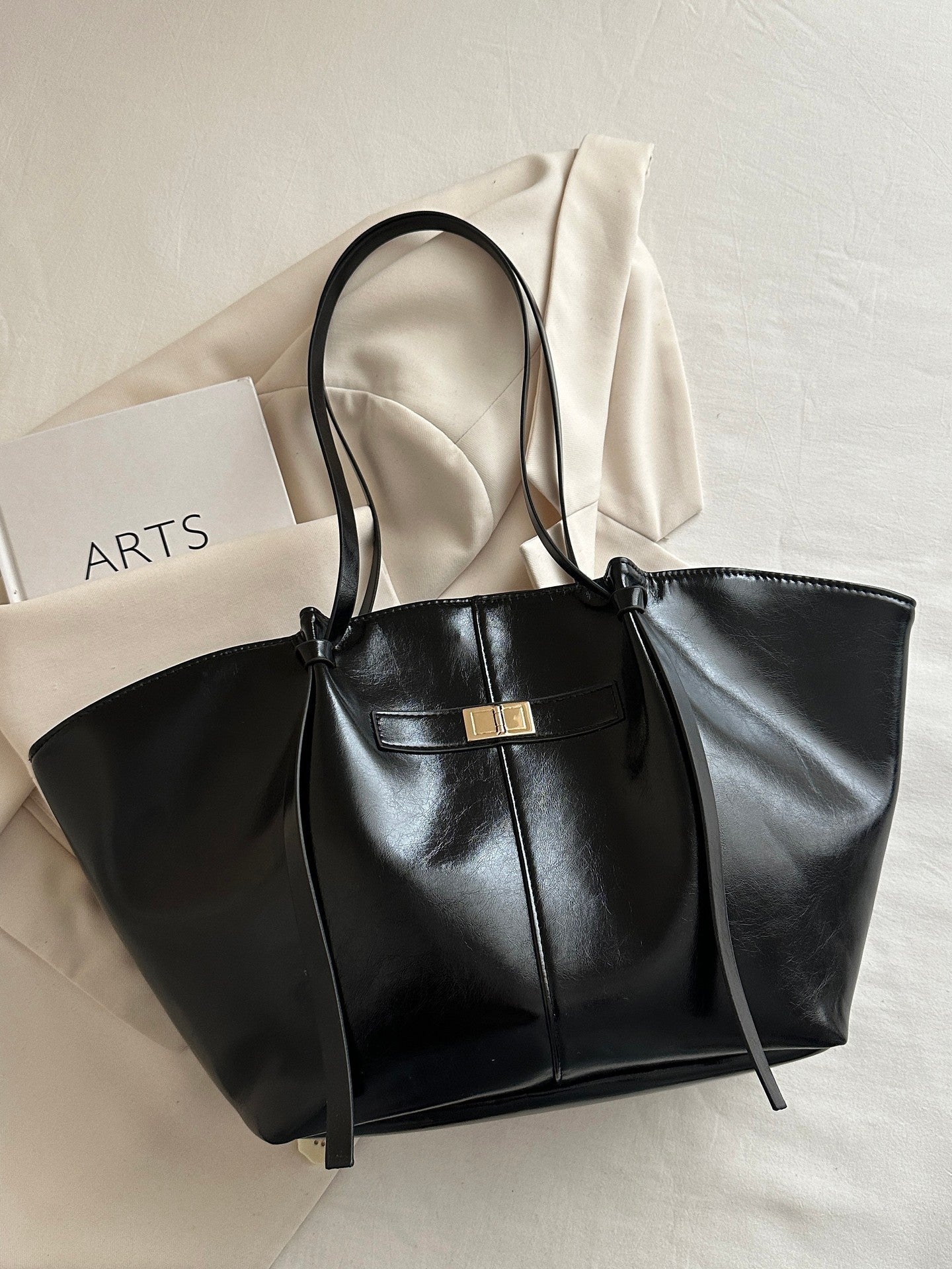 Gerda | Sculpted Slouchy Shoulder Shopper Bag