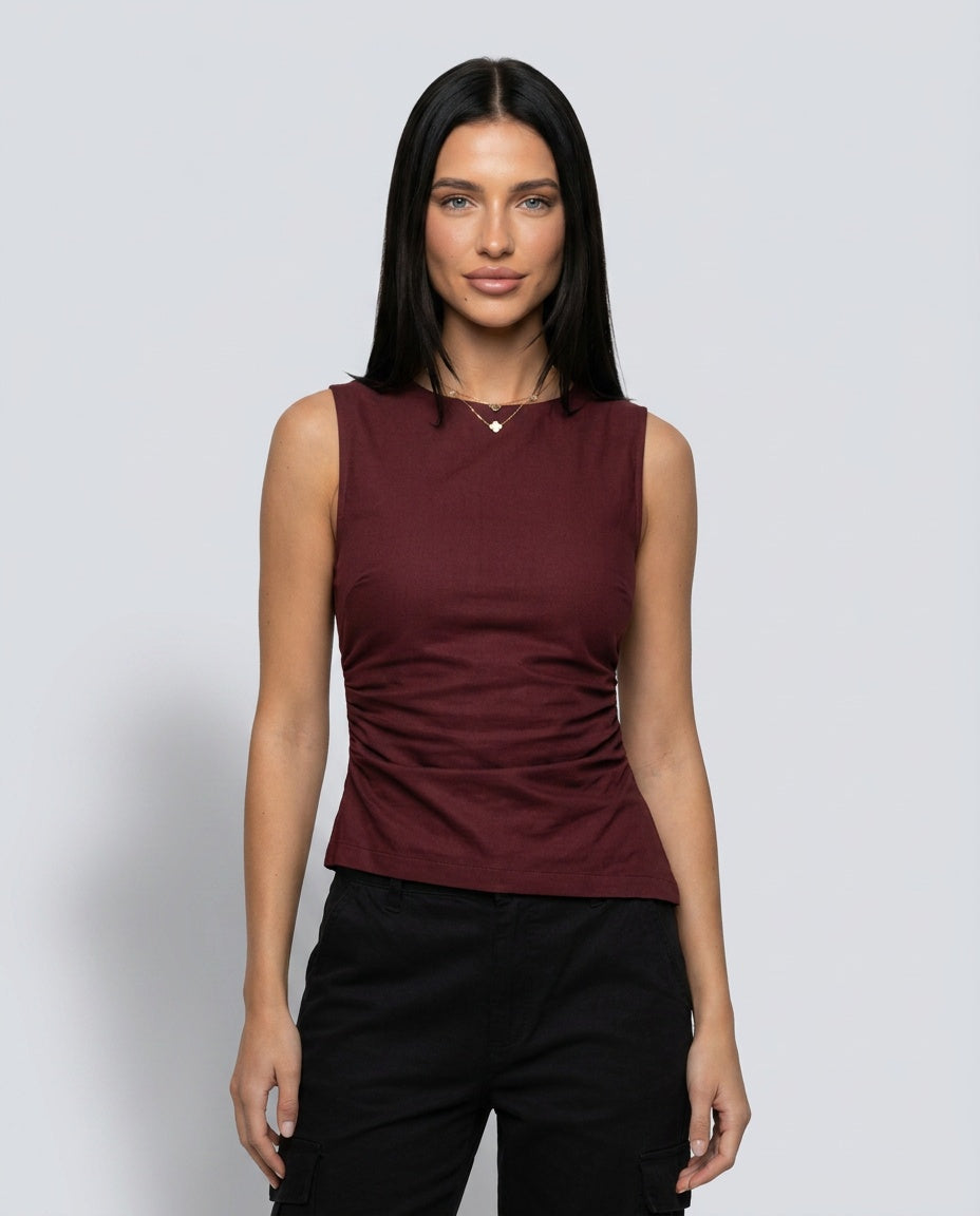 Pilar | Asymmetric Cropped Sleeveless Top