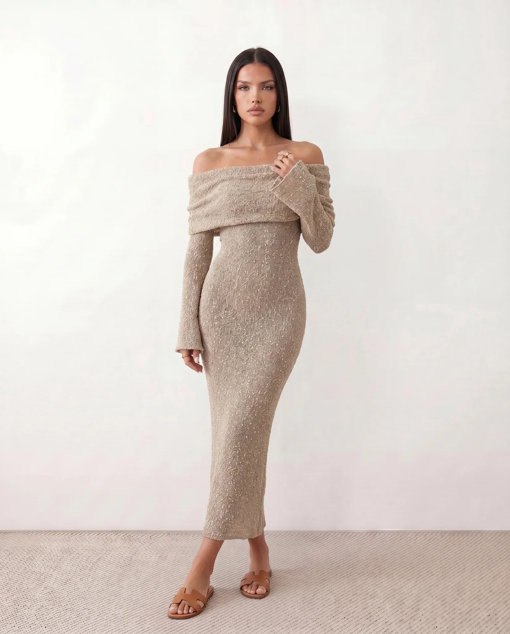 Priya | Off-Shoulder Fitted Maxi Dress