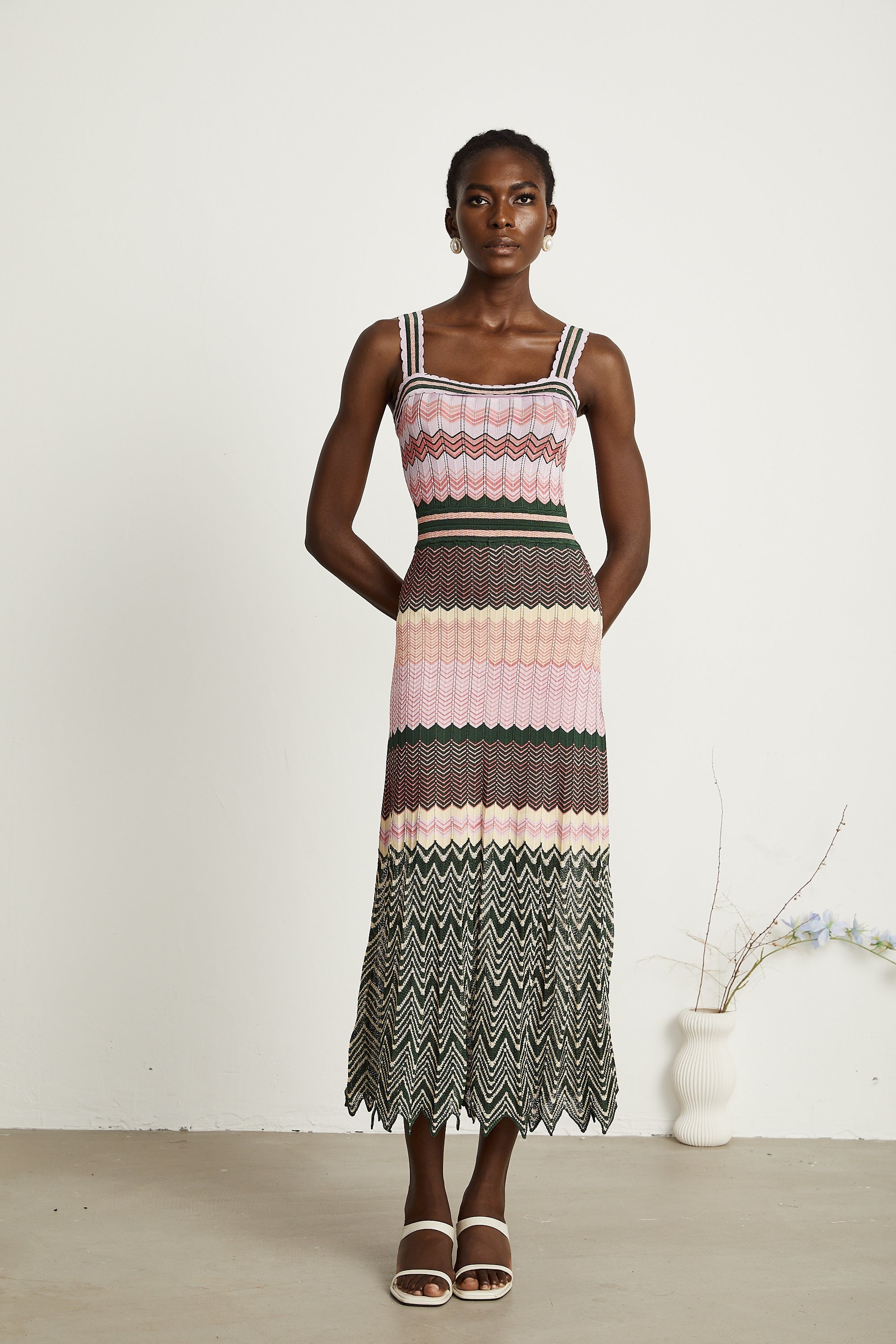 Una | Contrast-Colour Knitted Midi Dress