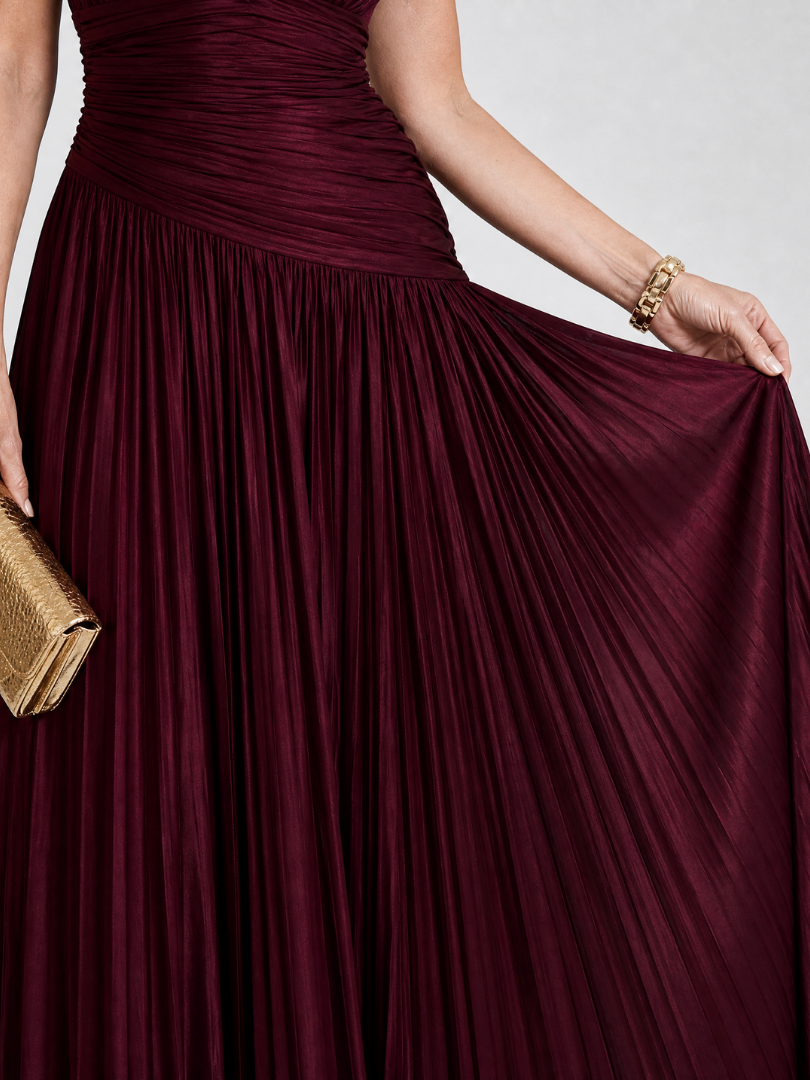 Camille | Sleeveless Pleated V-Neck Midi Dress