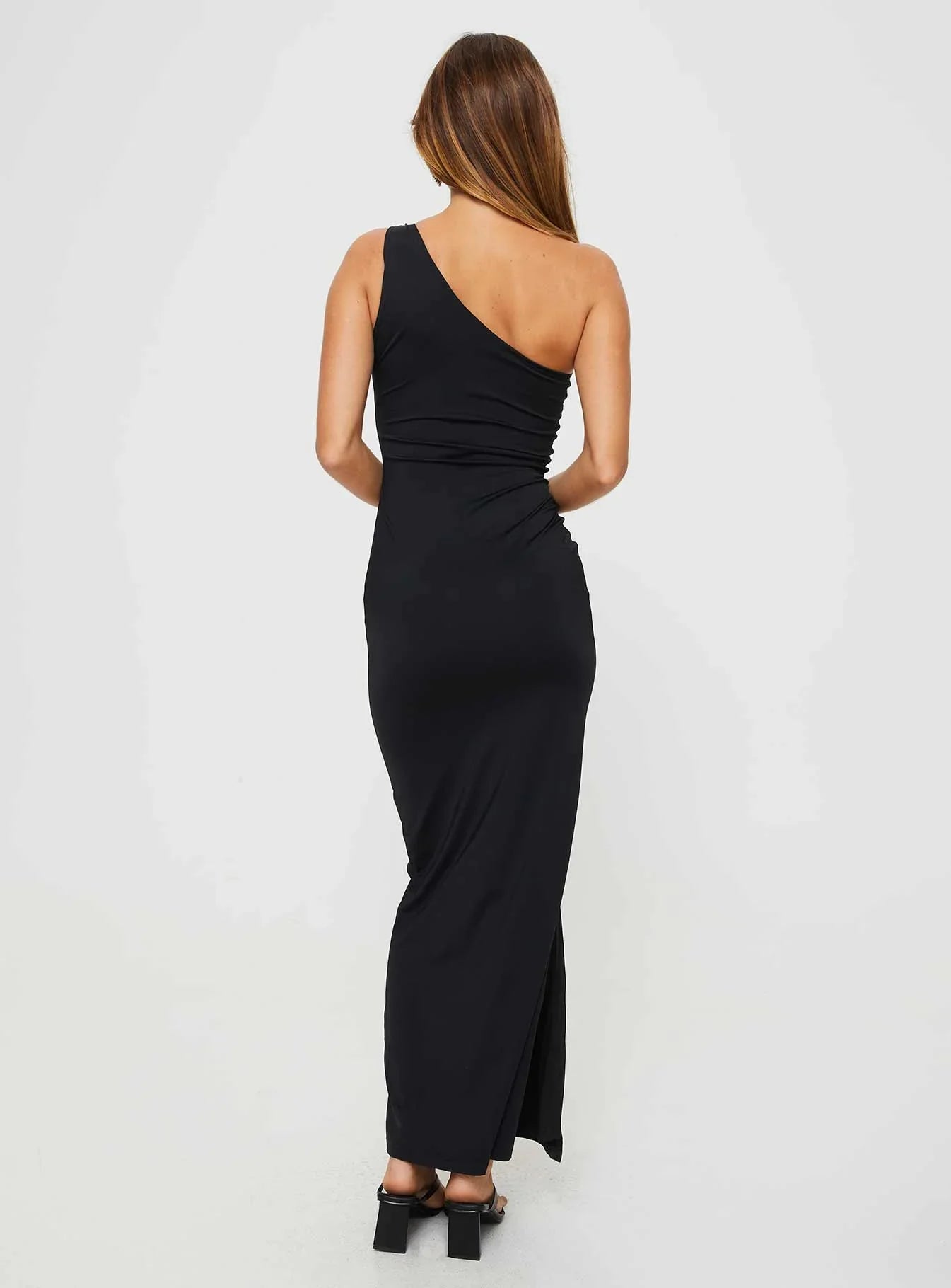 Toomba | One-Shoulder Hardware Detail Maxi Dress