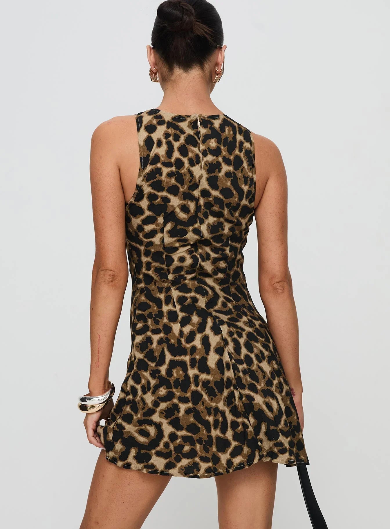 Vivre | Leopard Print Round Neck Mini Dress