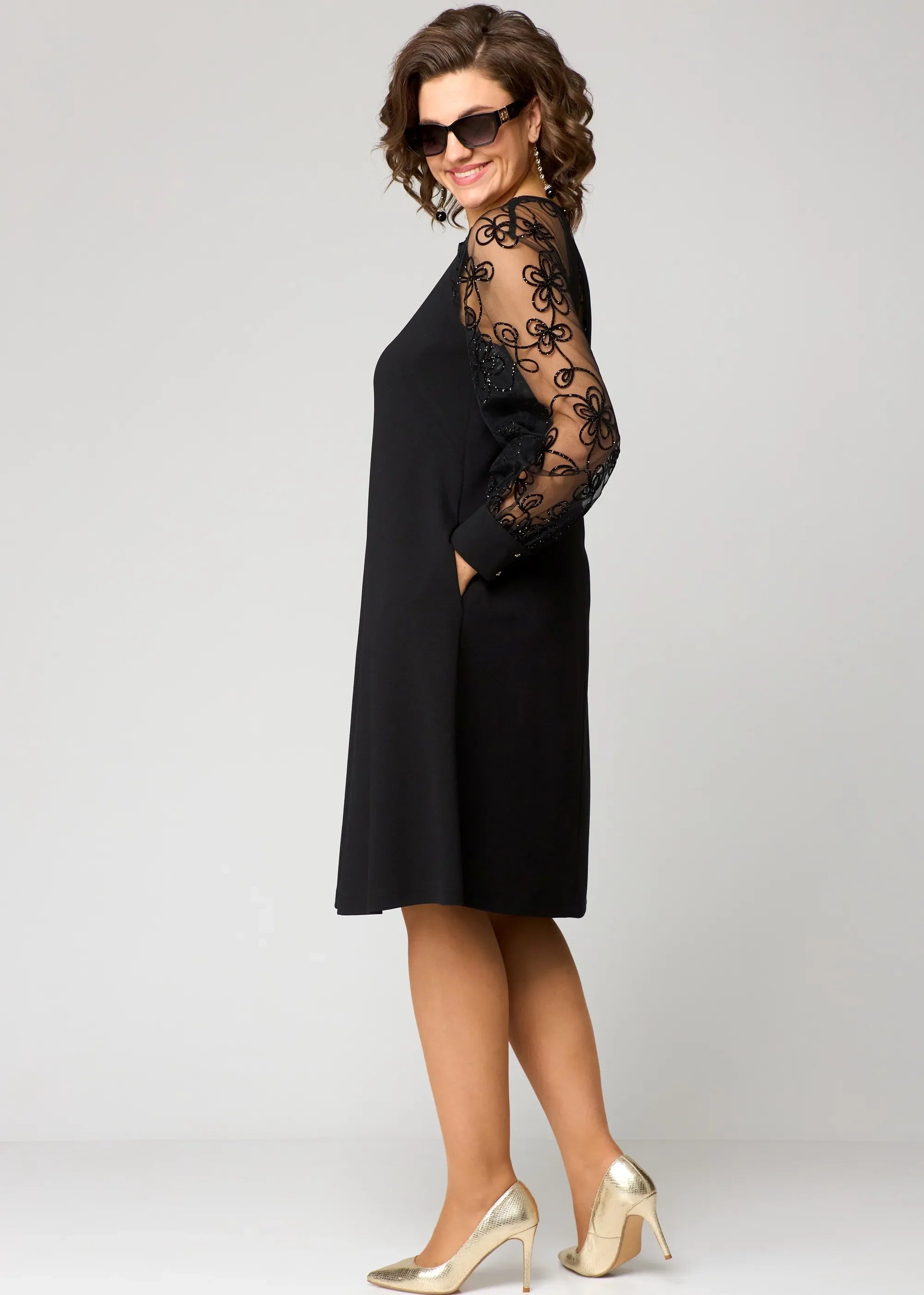 Naia | Long Lace Sleeve Midi Dress