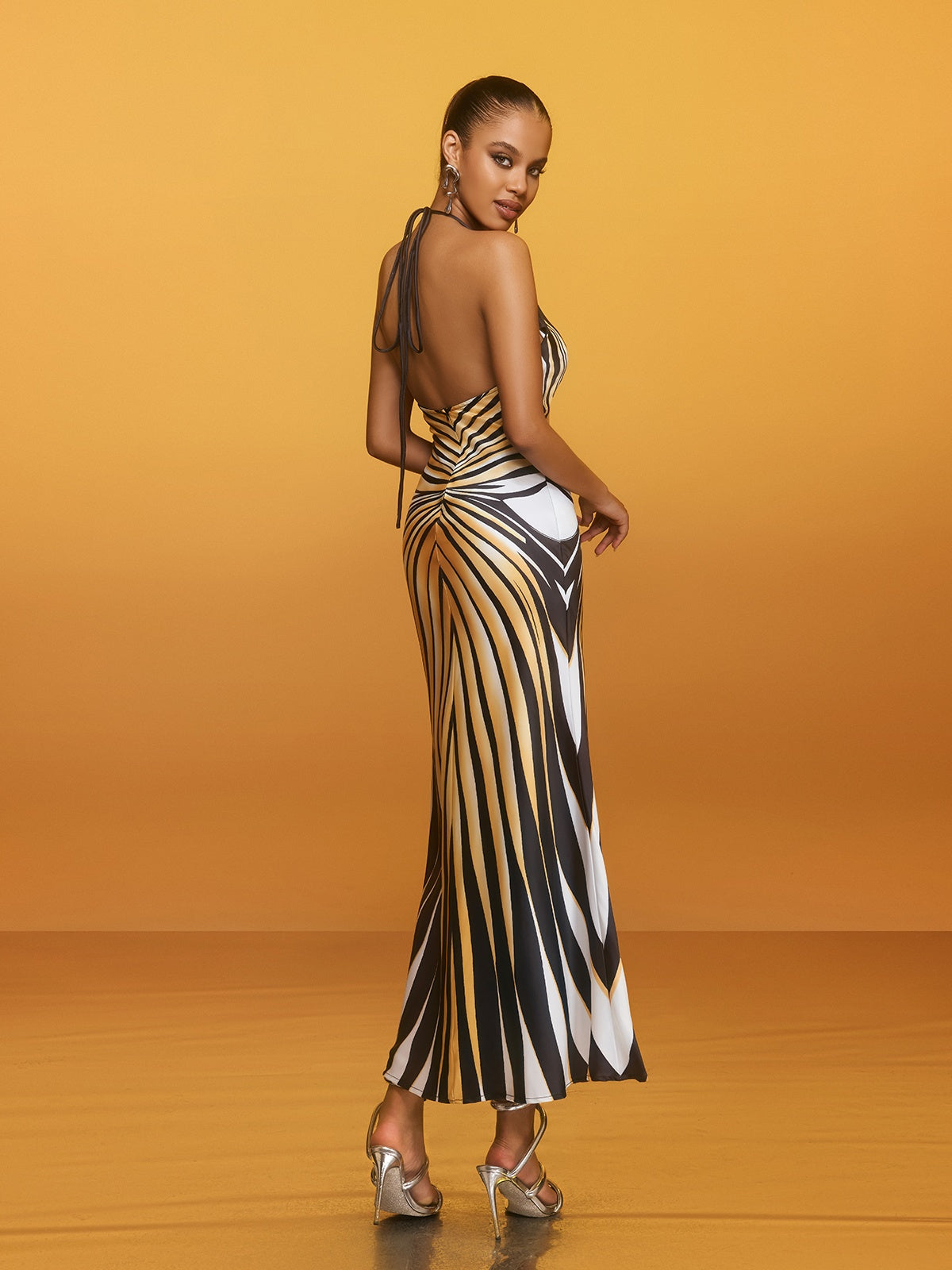 Brazia | Halter Neck Striped Midi Dress