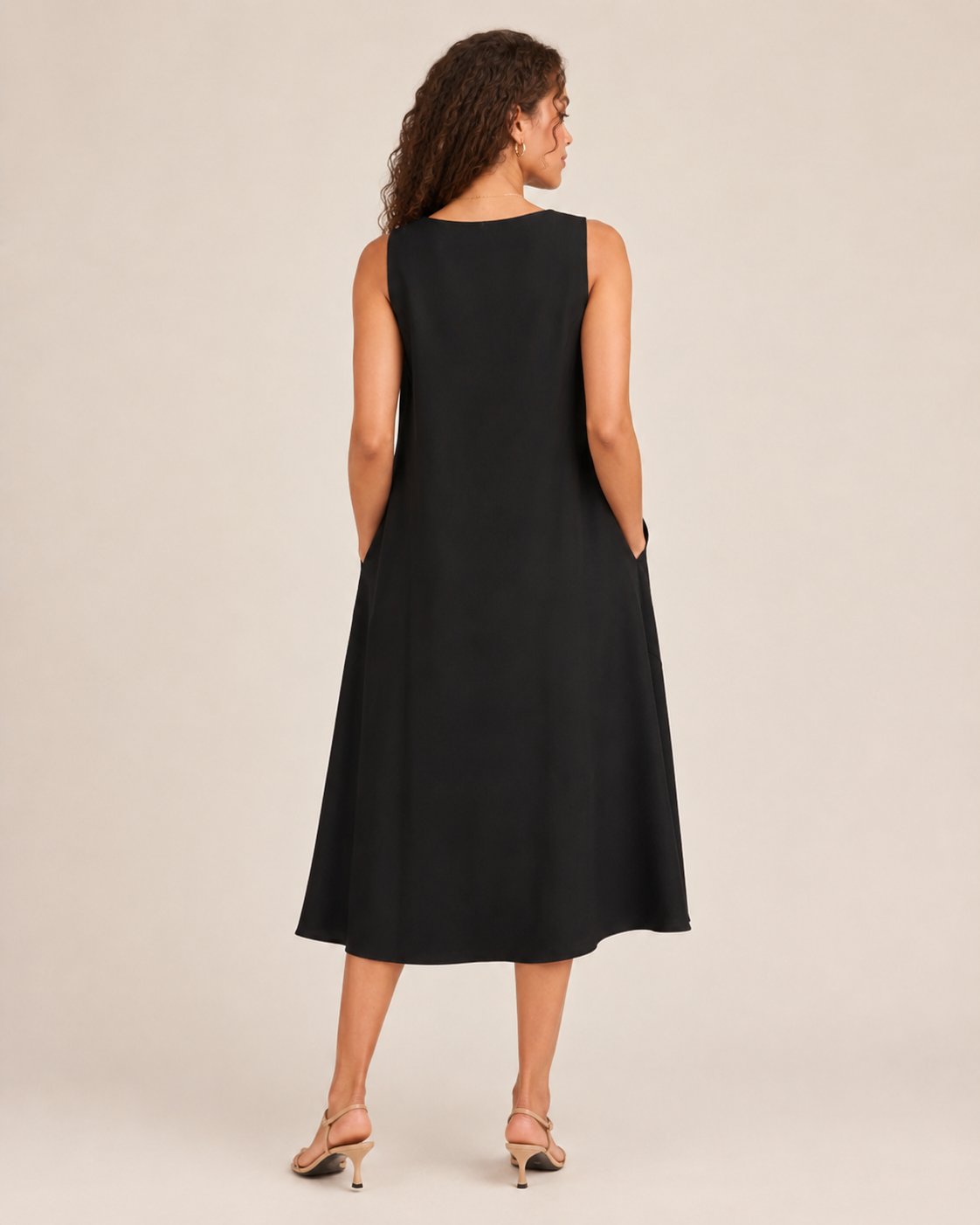 Paige | Monochrome Round Neck Midi Dress