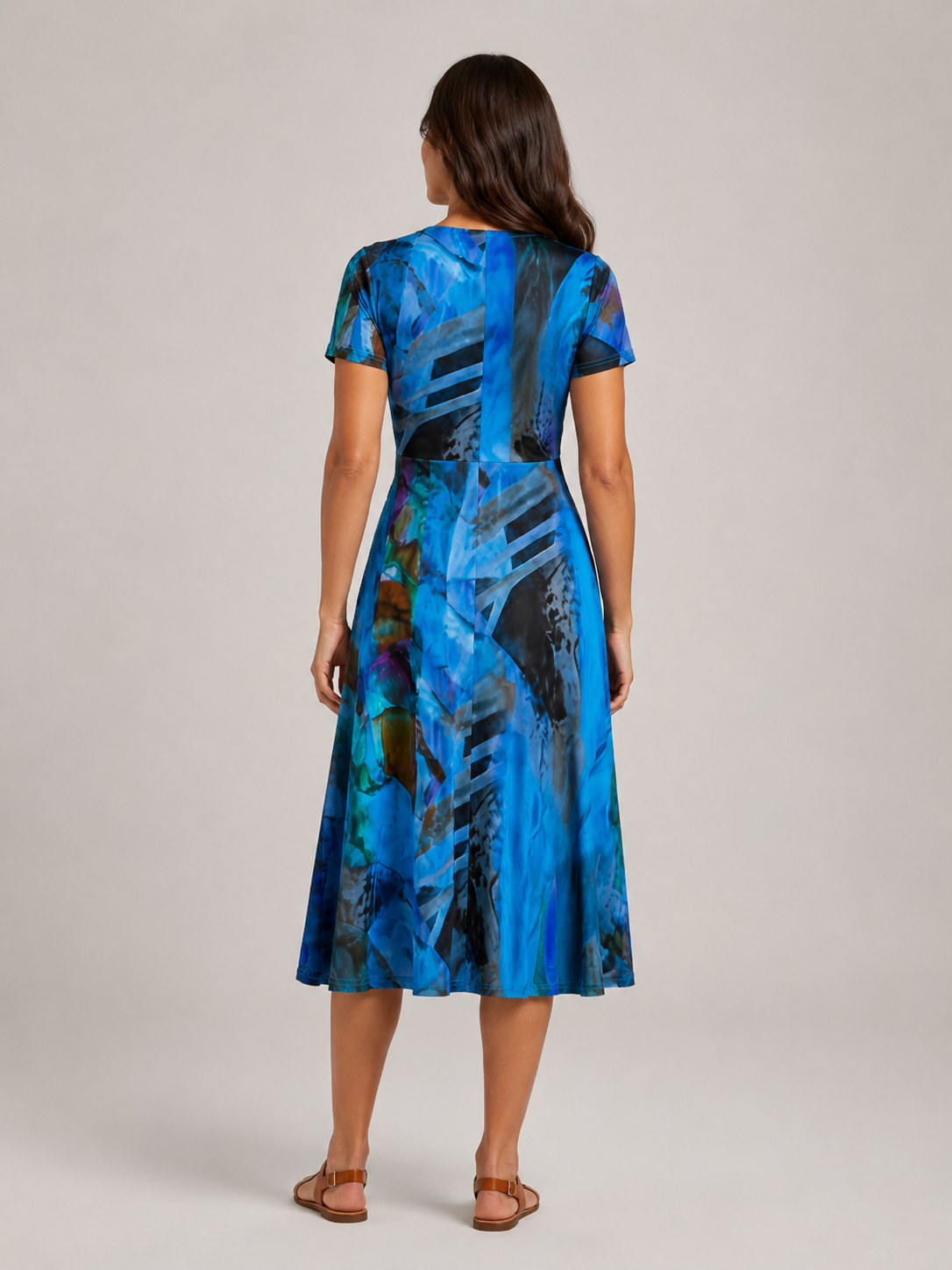 Marlowe | Abstract Print V-Neck Midi Dress