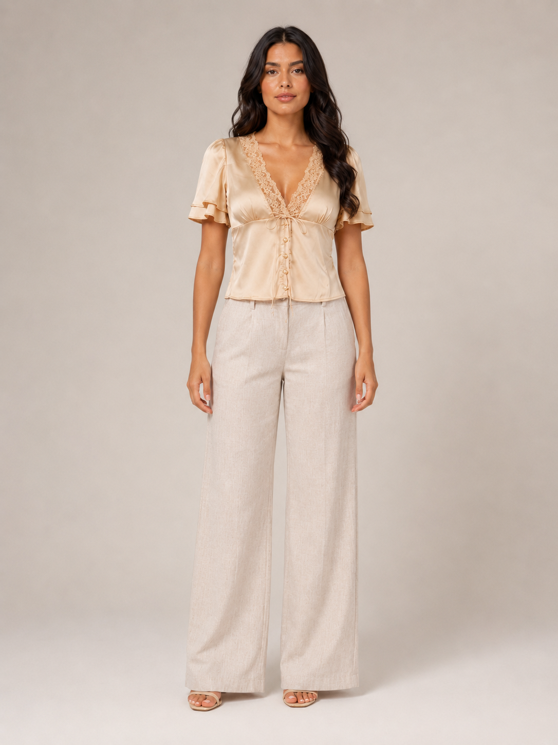 Isabela | Slim Fit Lace Detail Short Sleeve Top