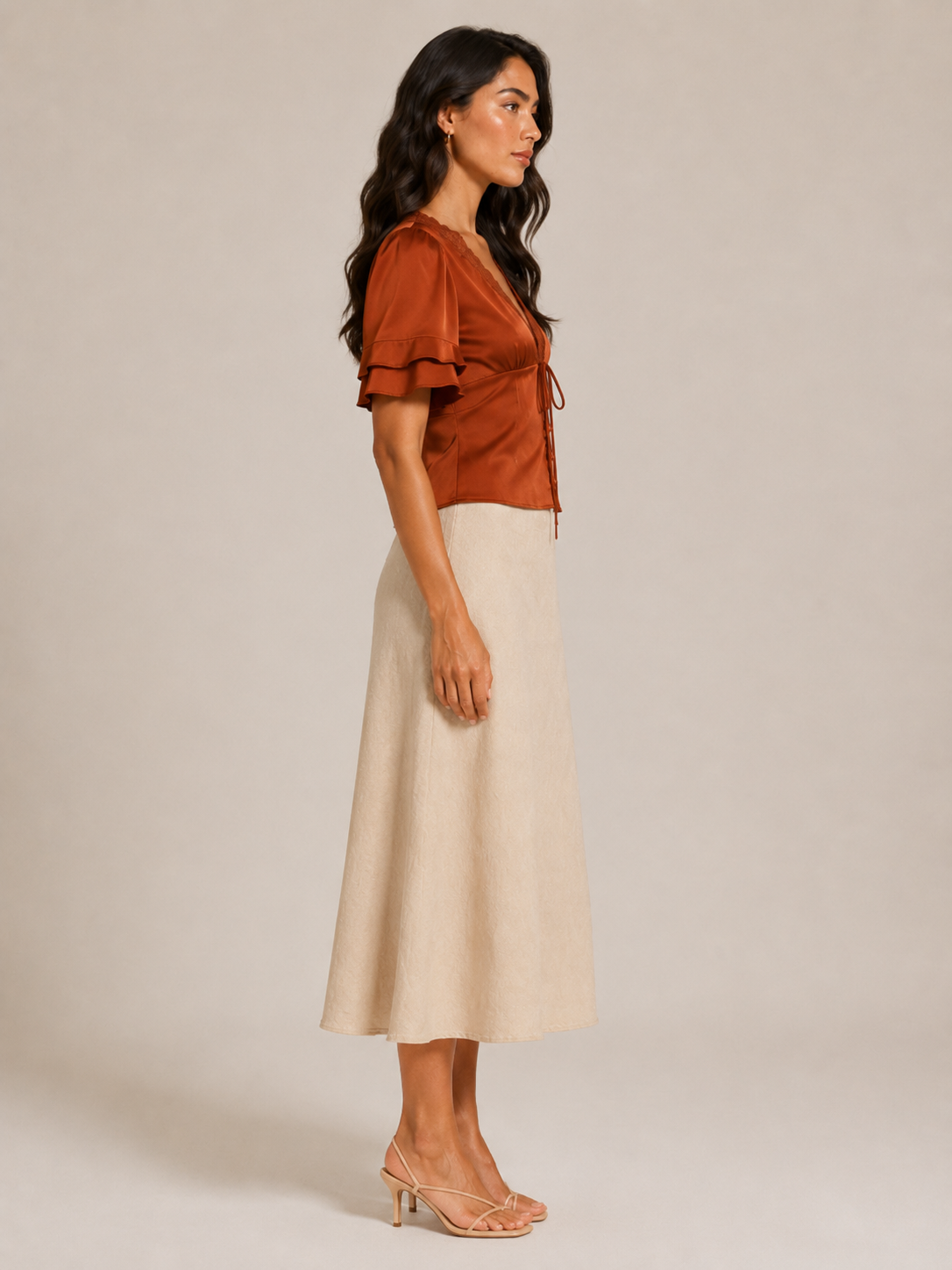 Isabela | Slim Fit Lace Detail Short Sleeve Top