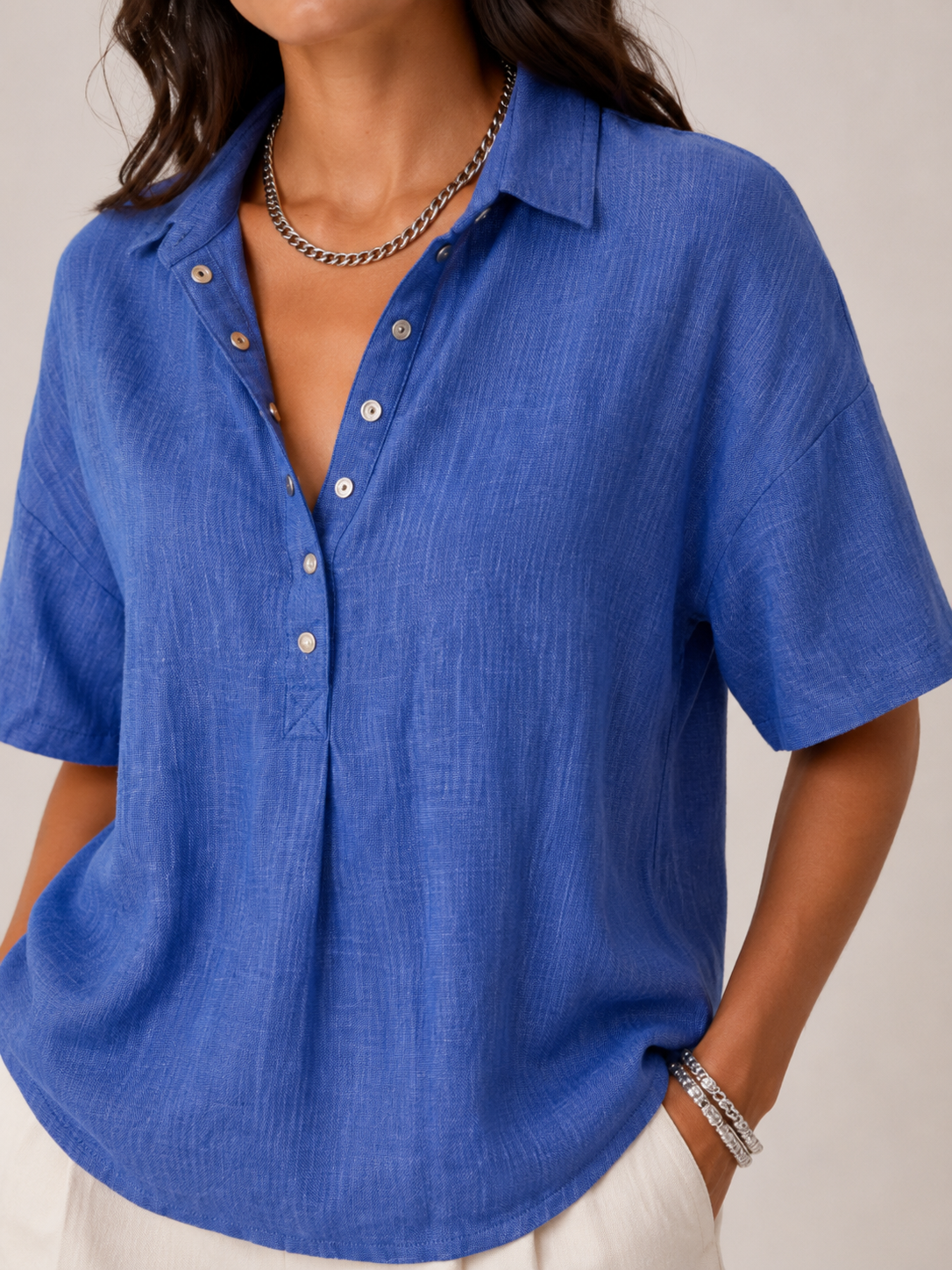 Darya | Short Sleeve Collared Button-Front Blouse