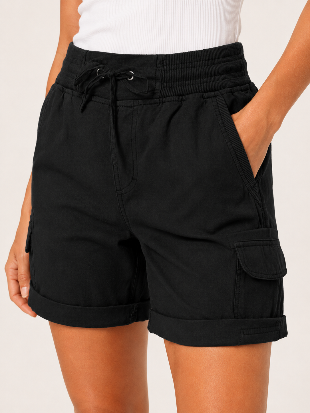 Isolde | Relaxed Cargo Shorts with Drawstring & Flap Pockets