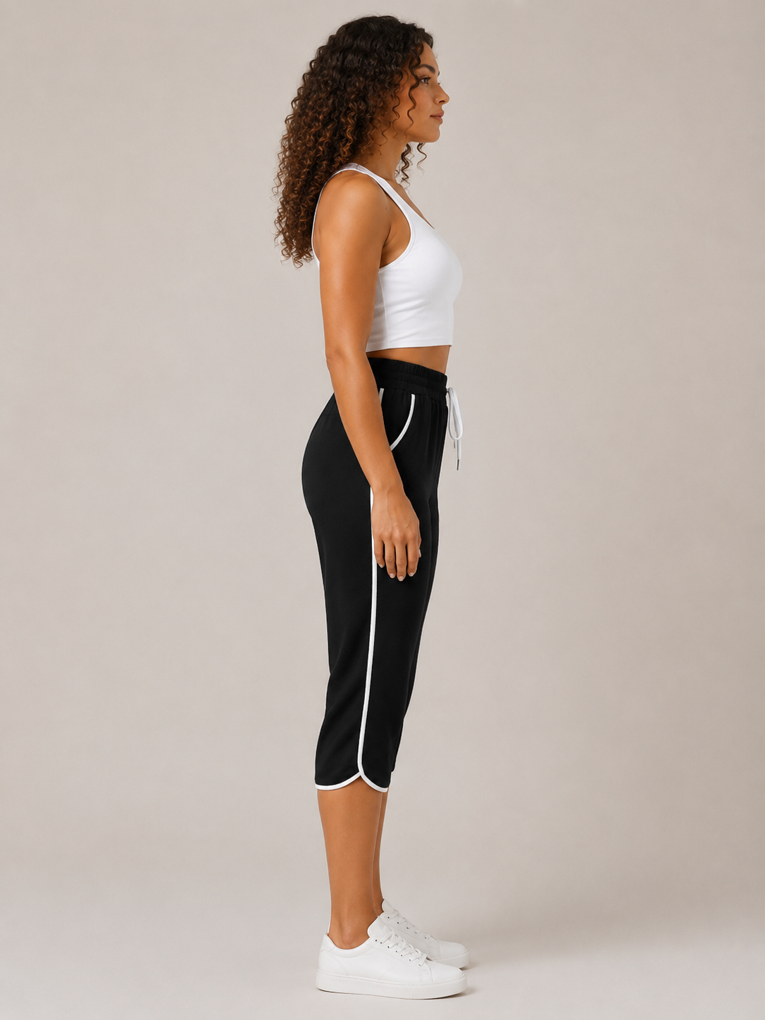Kennedy | Contrast-Trim Capri Active Pants