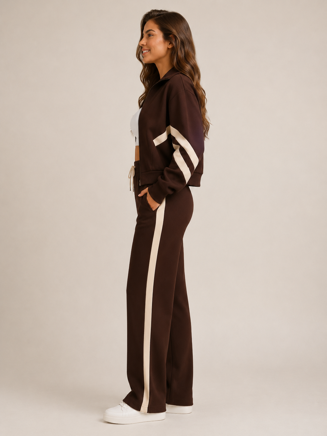 Savra | Contrast Stripe Knit Two-Piece Tracksuit Set