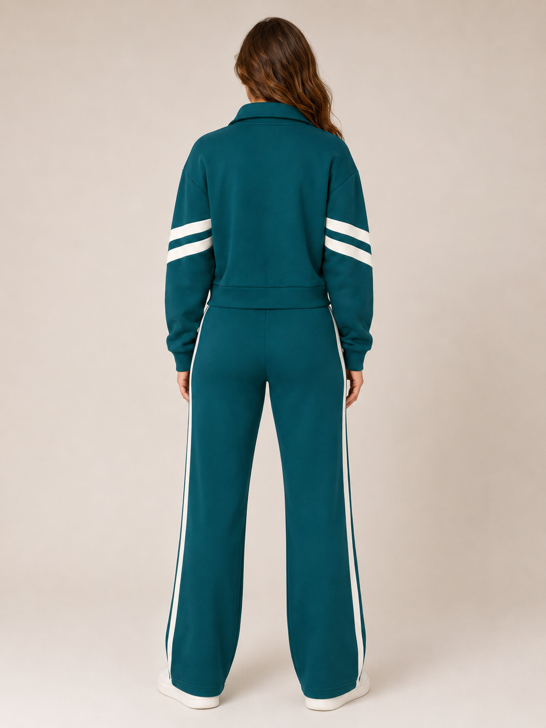 Savra | Contrast Stripe Knit Two-Piece Tracksuit Set