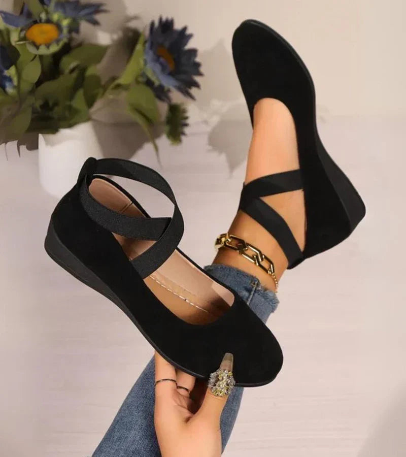 Helena | Wedge-Sole Closed Ballet Flats