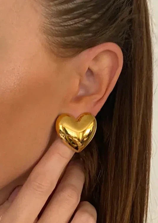 Harper | Gold Heart Silhouette Stud Earrings
