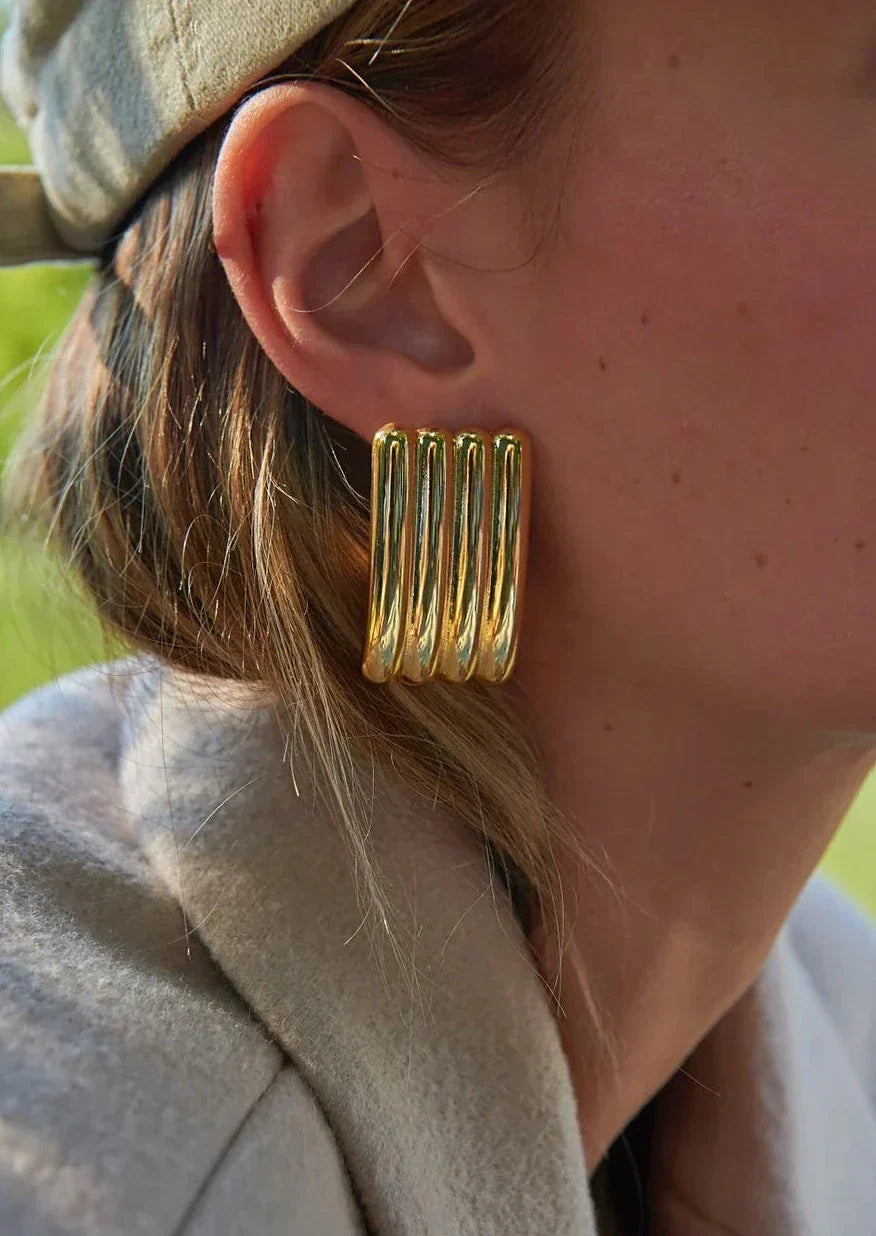 Peyton | Ribbed Column Rectangular Statement Stud Earrings