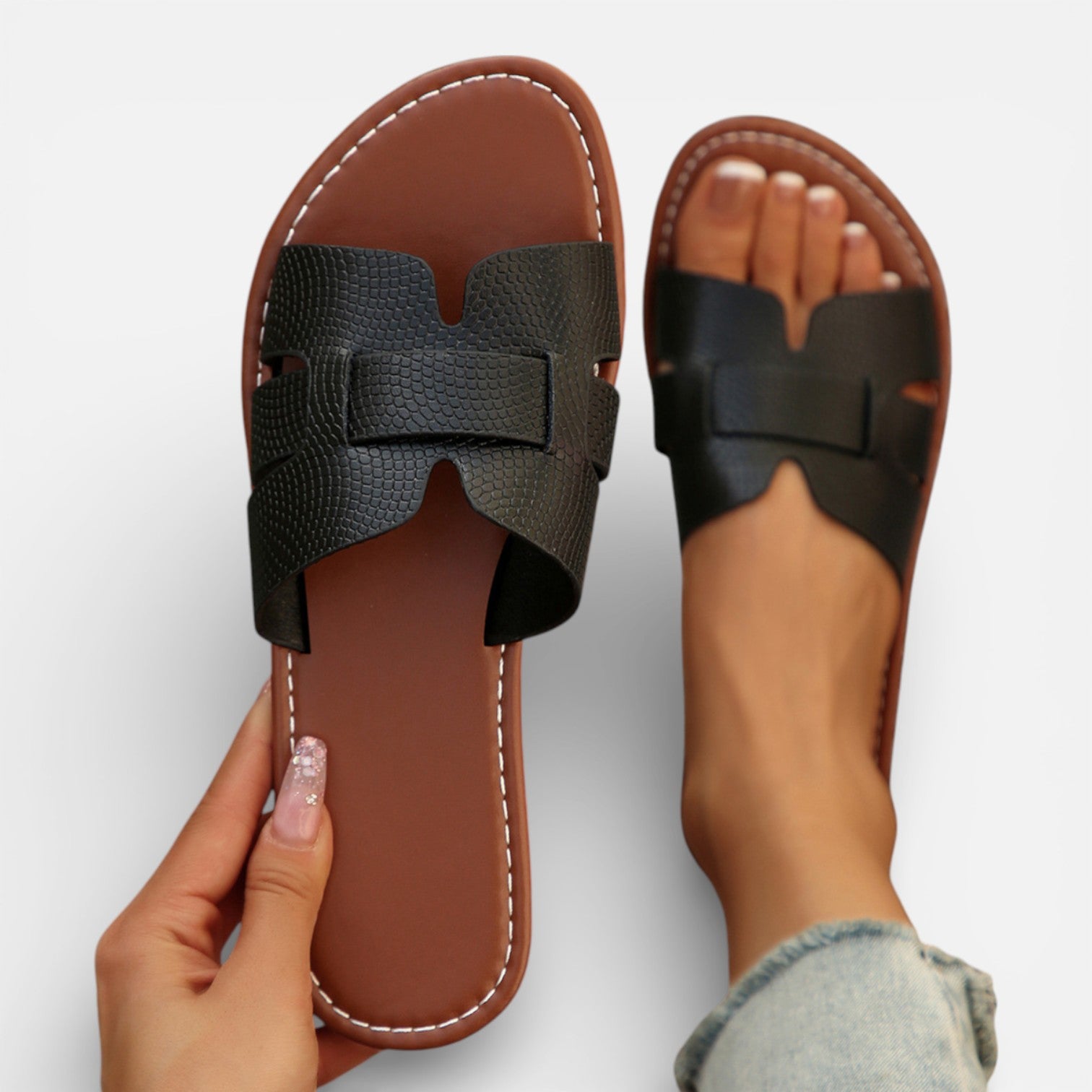 Esme | Cushioned Flat Leather Slide Sandals