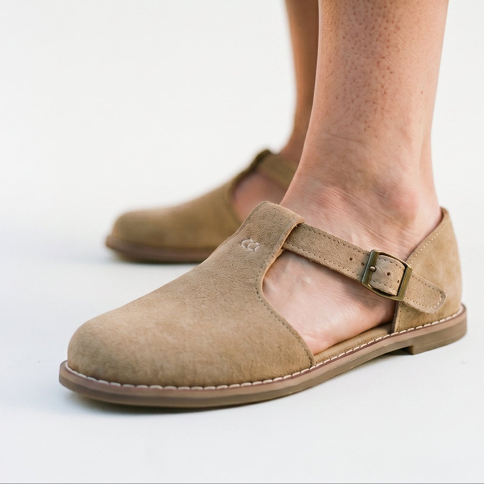 Vera | Retro Flat Faux Leather Sandals