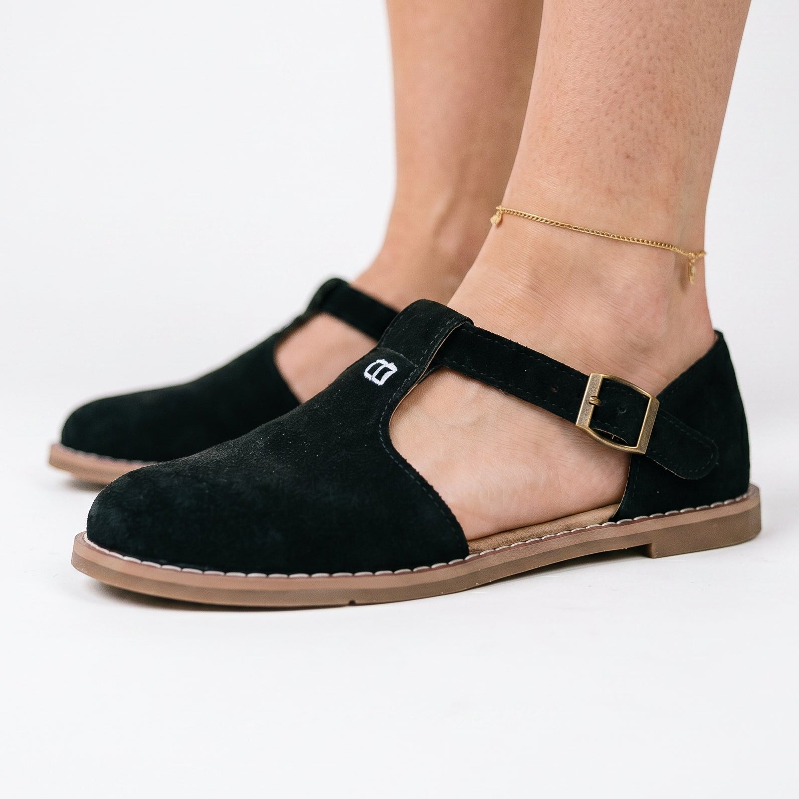 Vera | Retro Flat Faux Leather Sandals