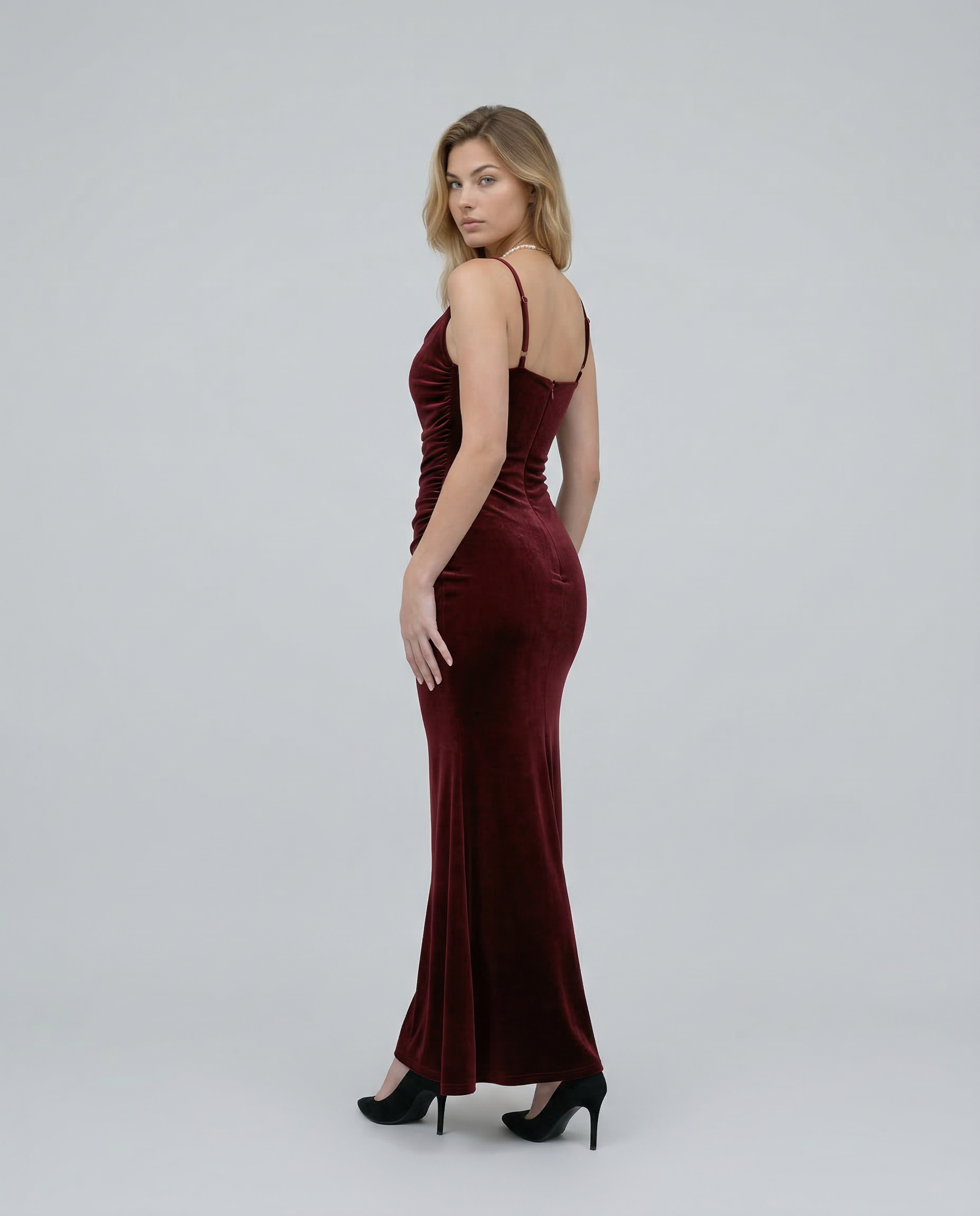Ellie | Velvet Maxi Dress Sleeveless Ruched Design
