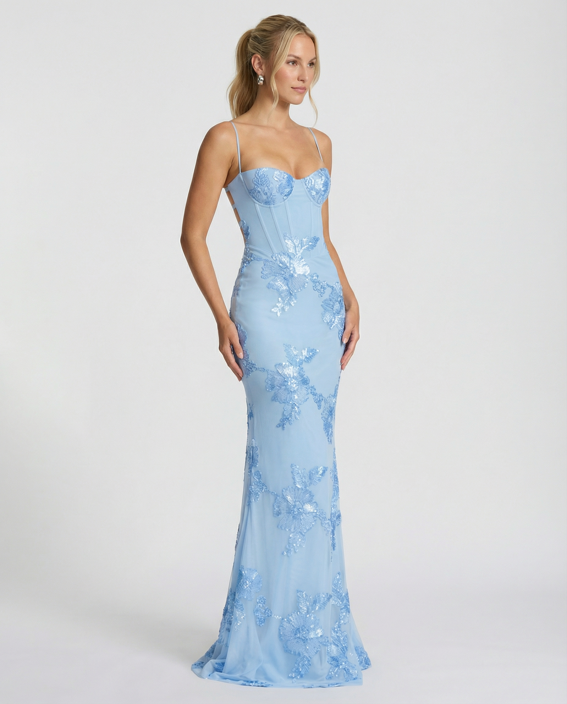 Angela | Maxi Dress with Floral Appliqué and Lace-Up Back