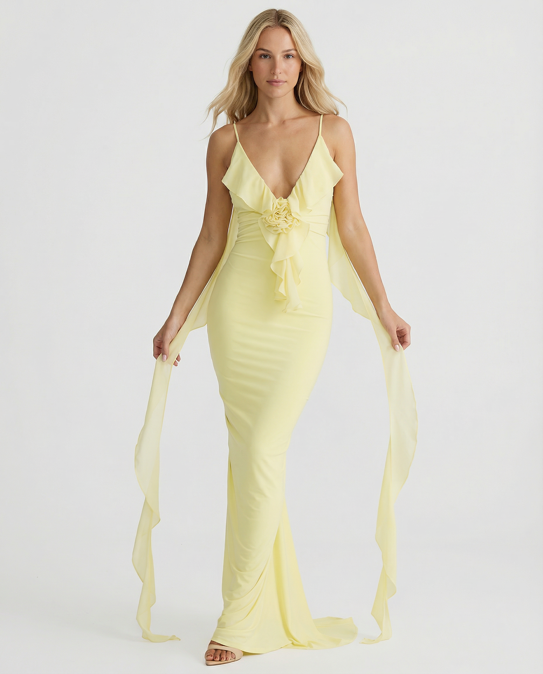 Kaitlyn | Maxi Dress with Backless Ruched Silhouette