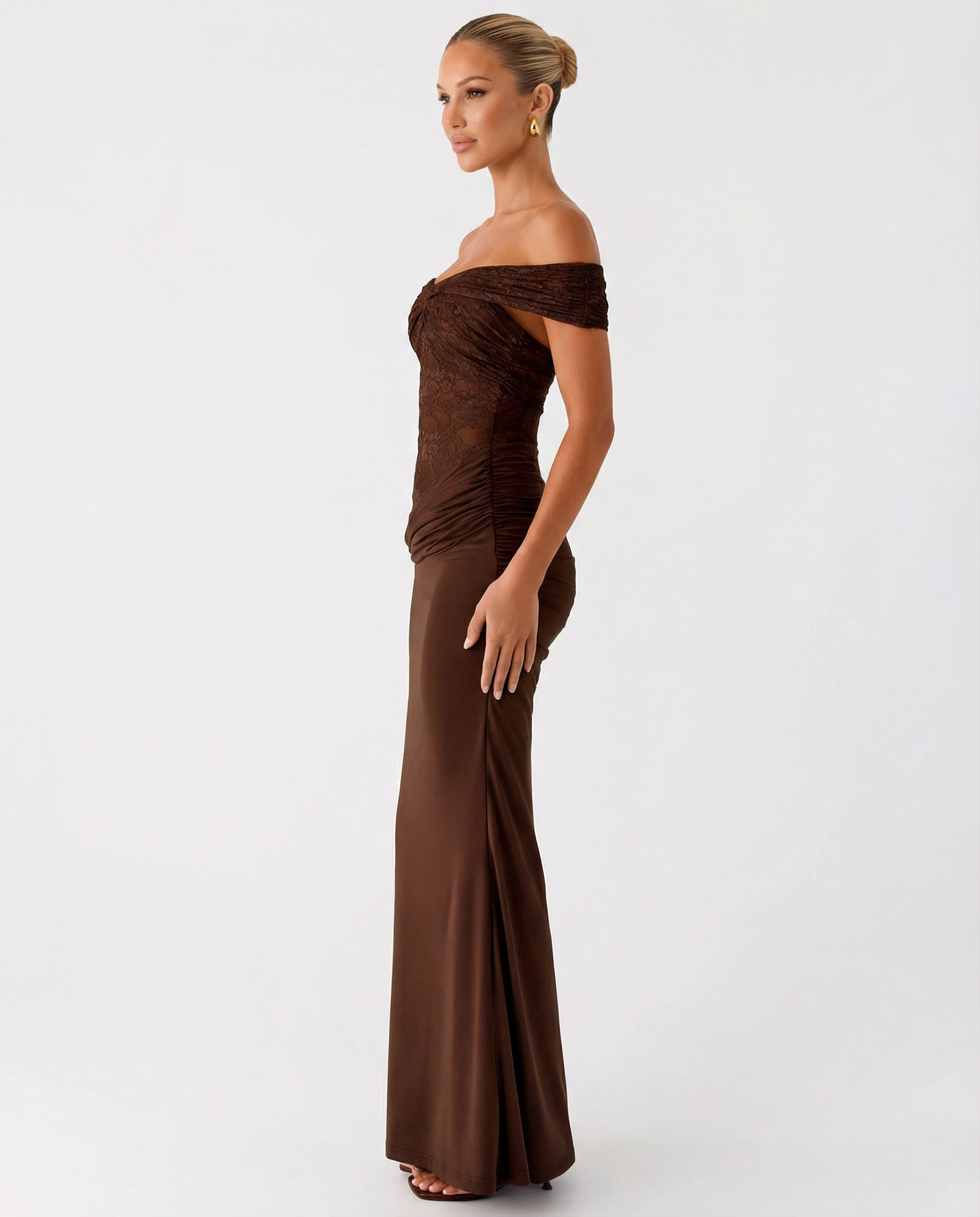 Neva | Off Shoulder Maxi Dress with Lace Bodice