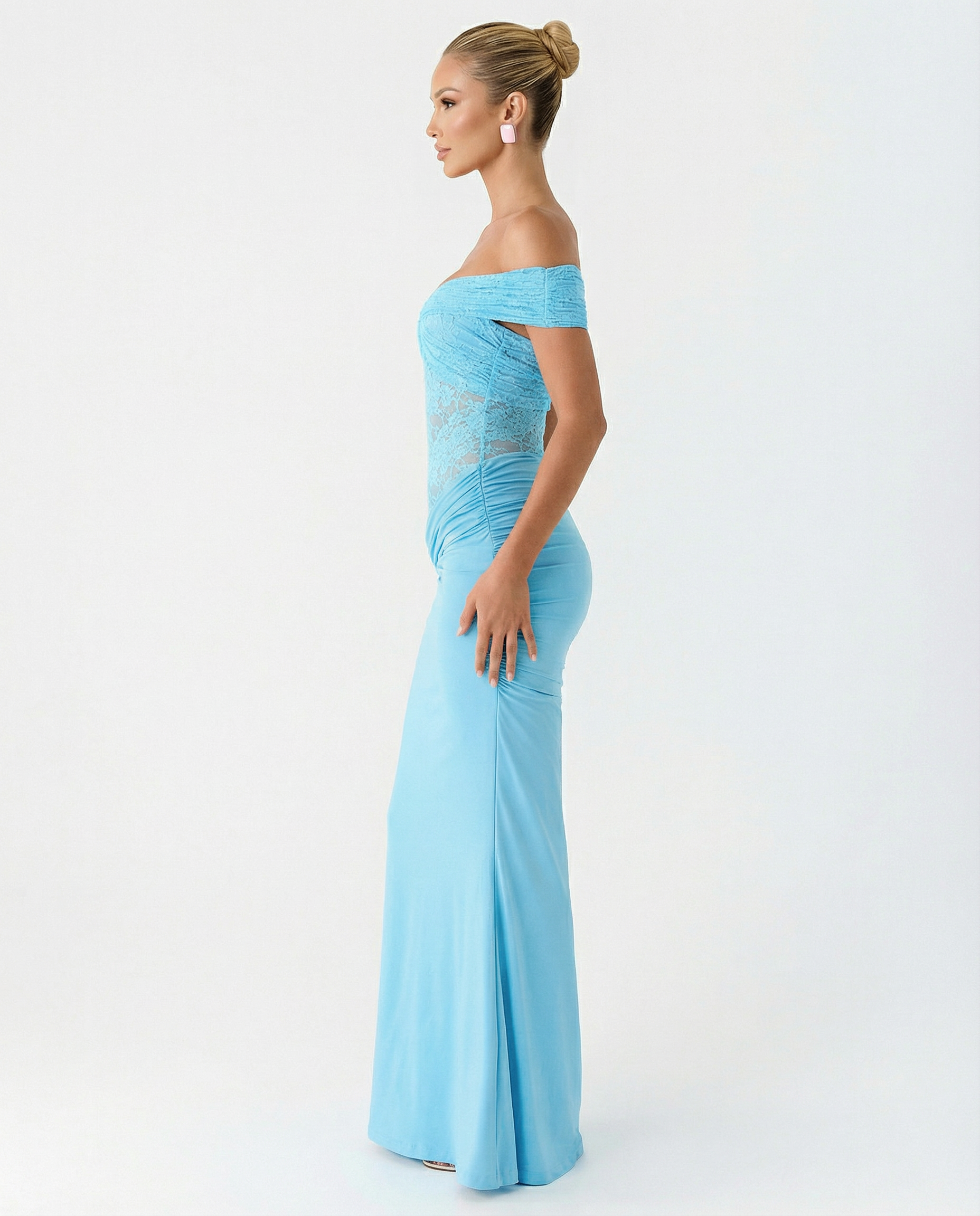 Neva | Off Shoulder Maxi Dress with Lace Bodice