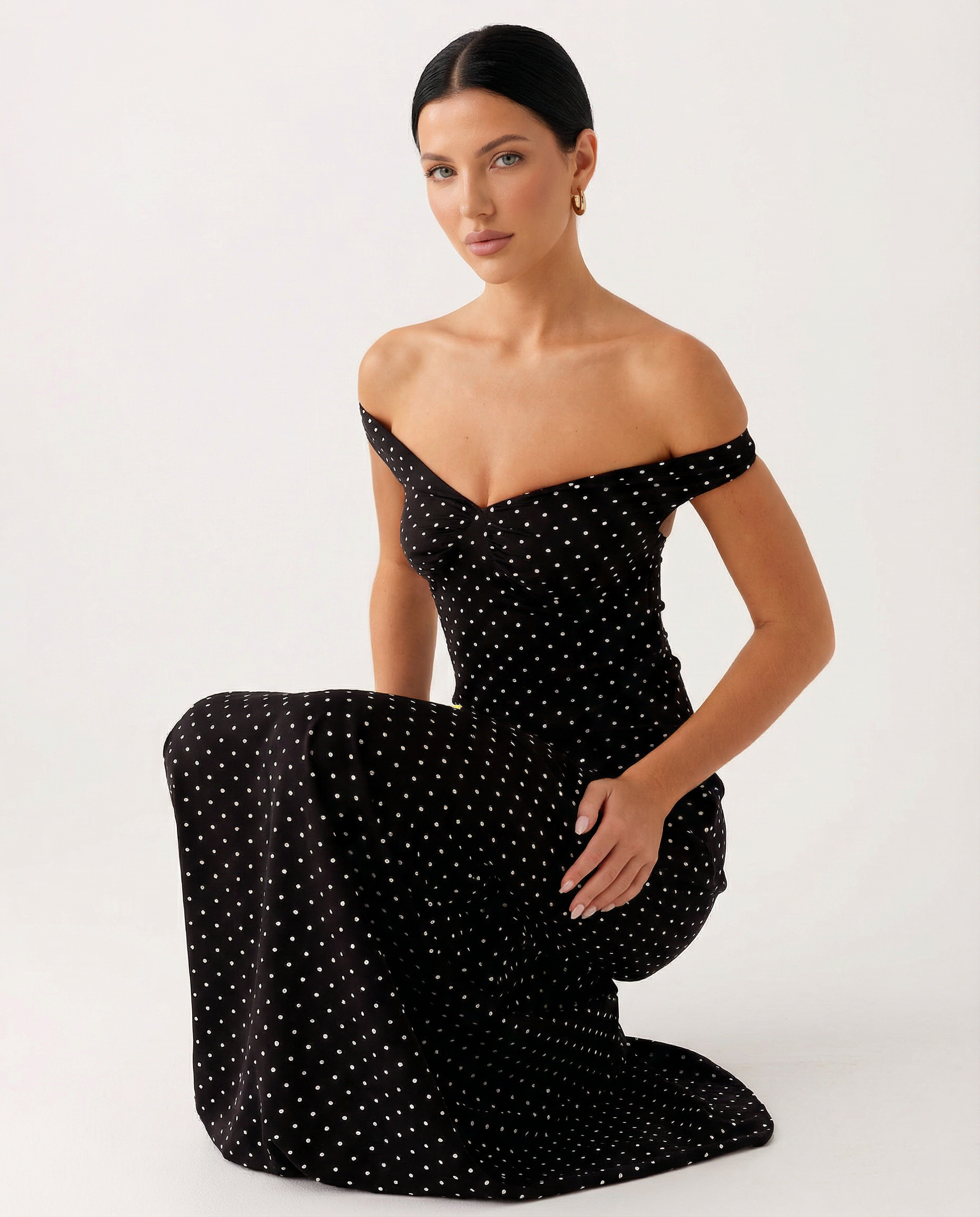 Eileen | Off-Shoulder Maxi Dress with Sweetheart Neckline