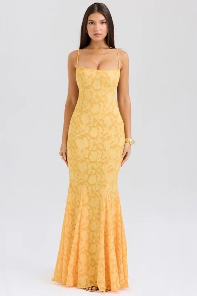 Maura | Maxi Dress with Lace-Up Back and Fitted Silhouette