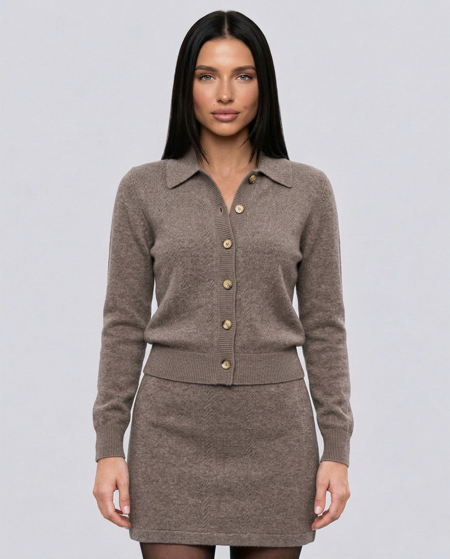 Tamara | Fine Knit Cardigan with Pointed Collar