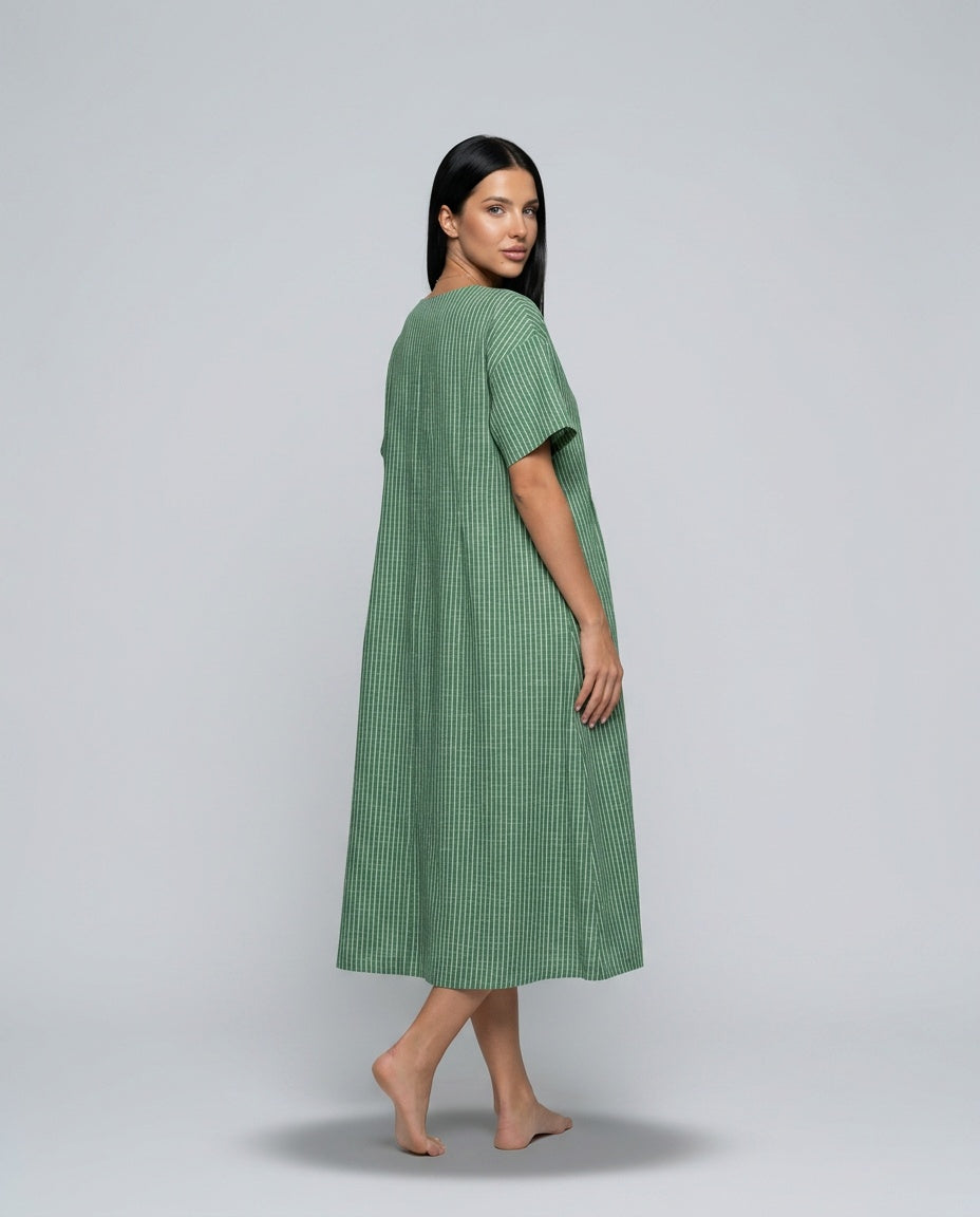 Aubrey | Flowy Floral Print Midi Dress
