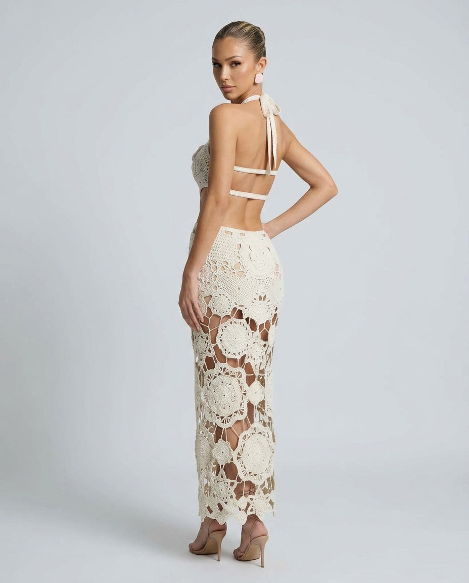 Talia | Backless Halter Neck Stretch Maxi Dress