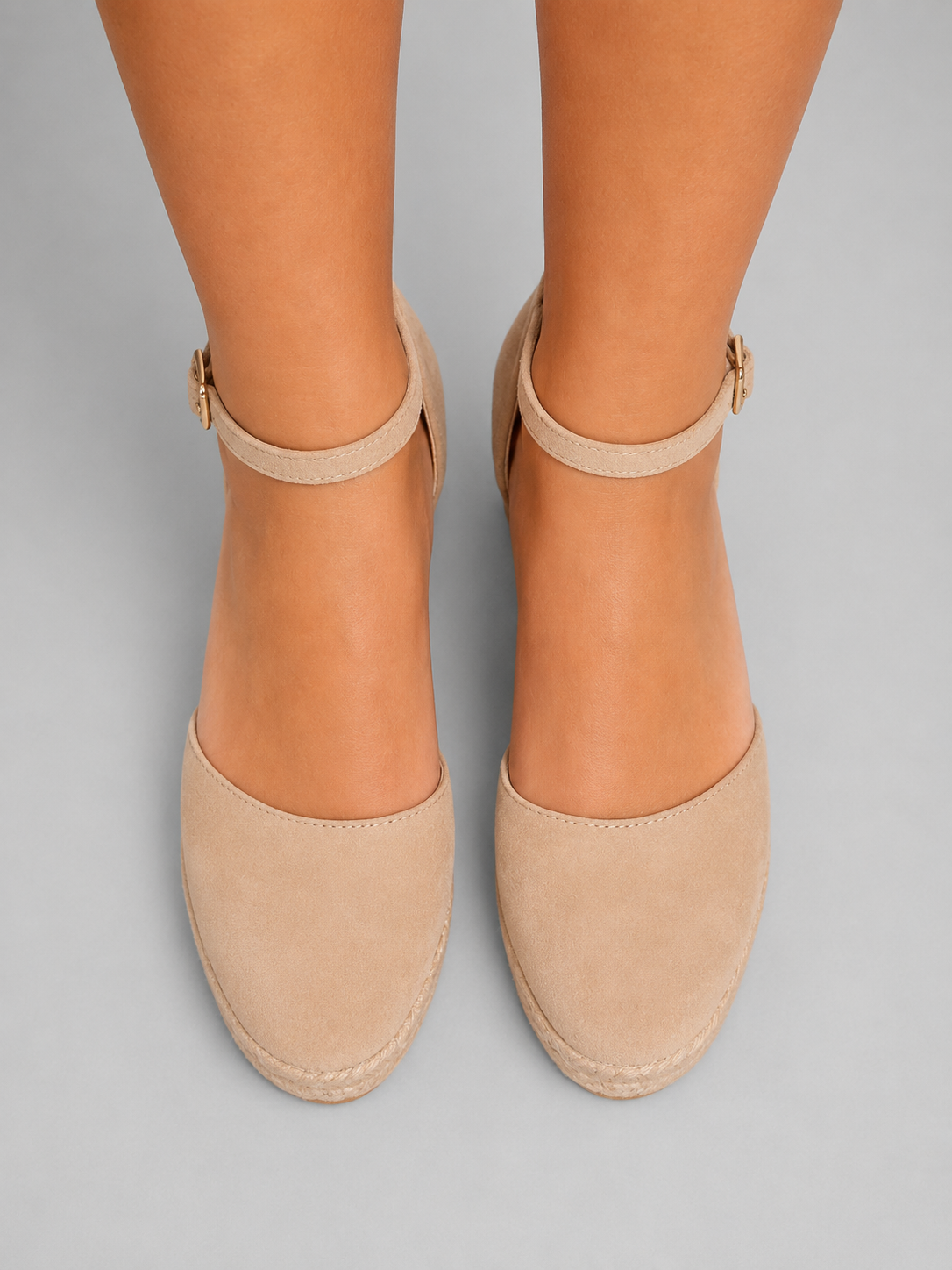 Valeria | Closed Toe Ankle Strap Wedge Sandals